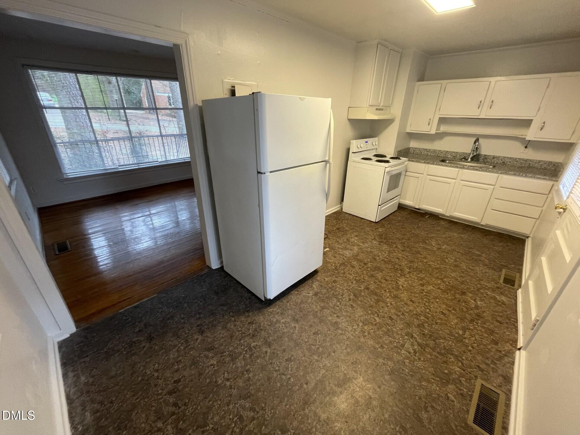 322 Angier Avenue Property Photo 5