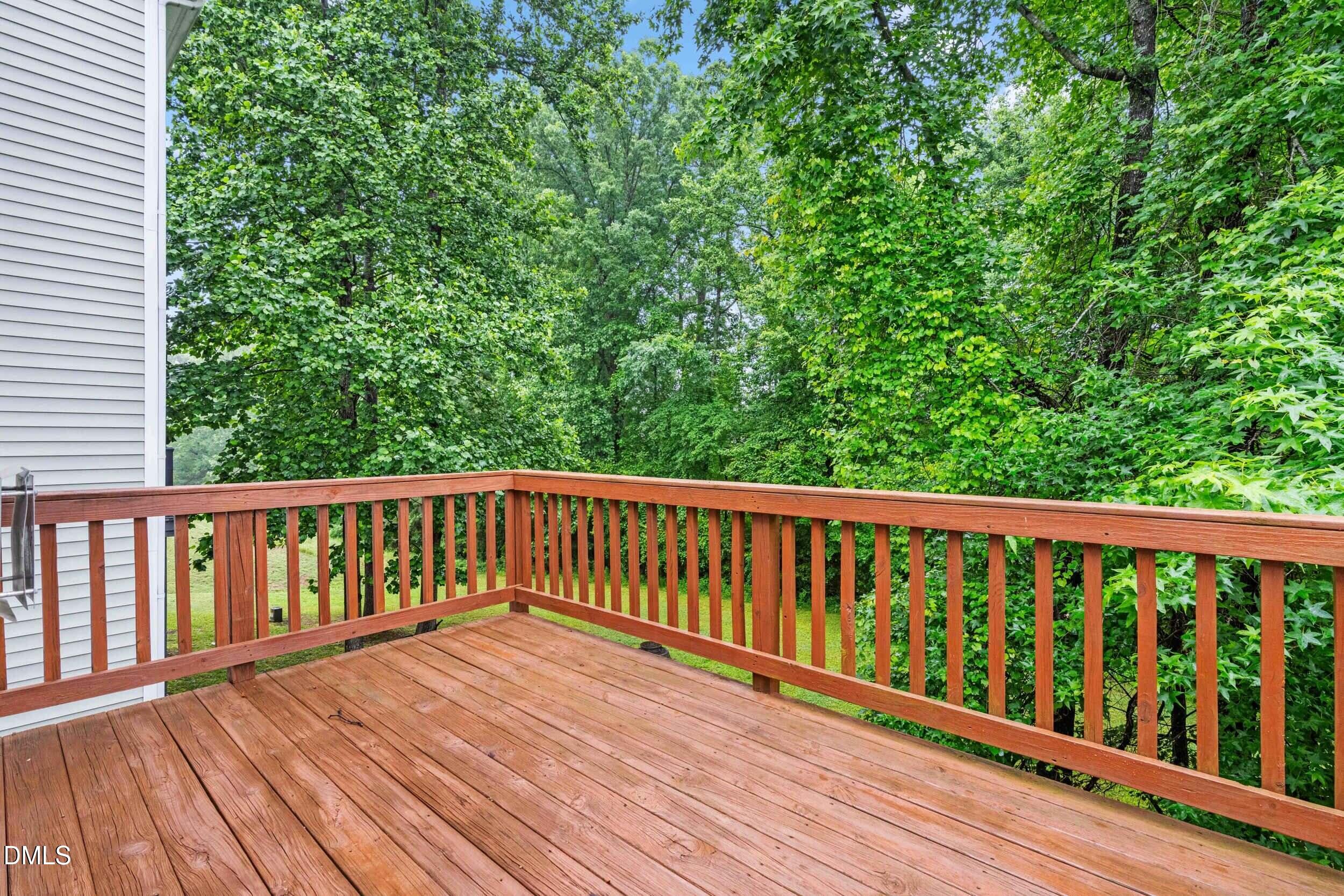 112 River Dell Townes Avenue Property Photo 8