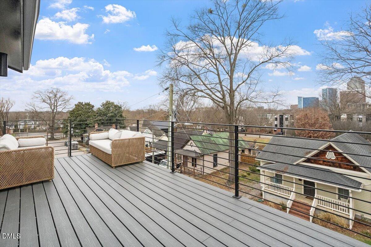 413 Watson Street Property Photo 3