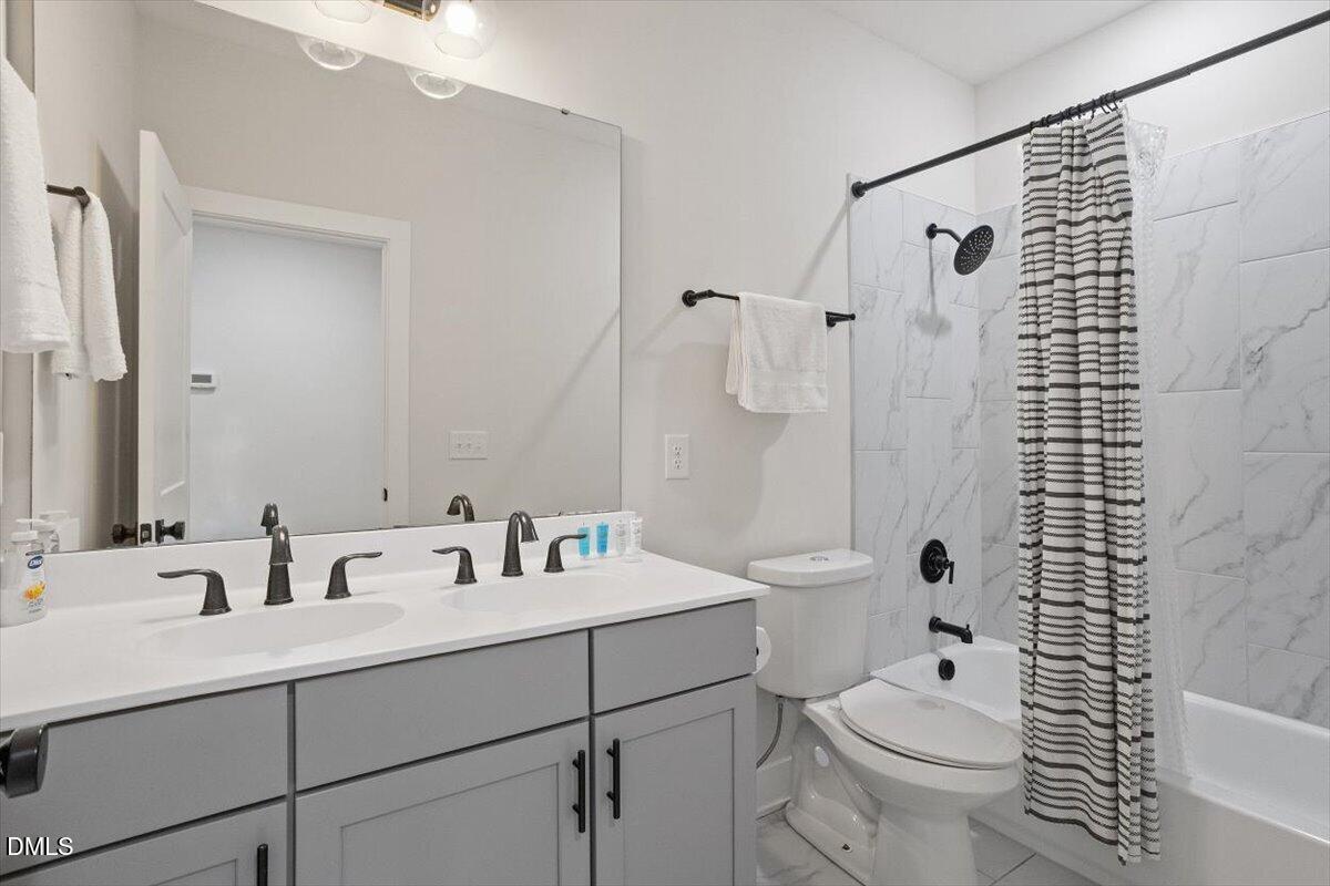 413 Watson Street Property Photo 25