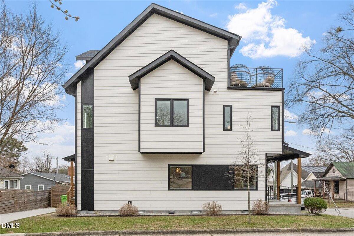 413 Watson Street Property Photo 37