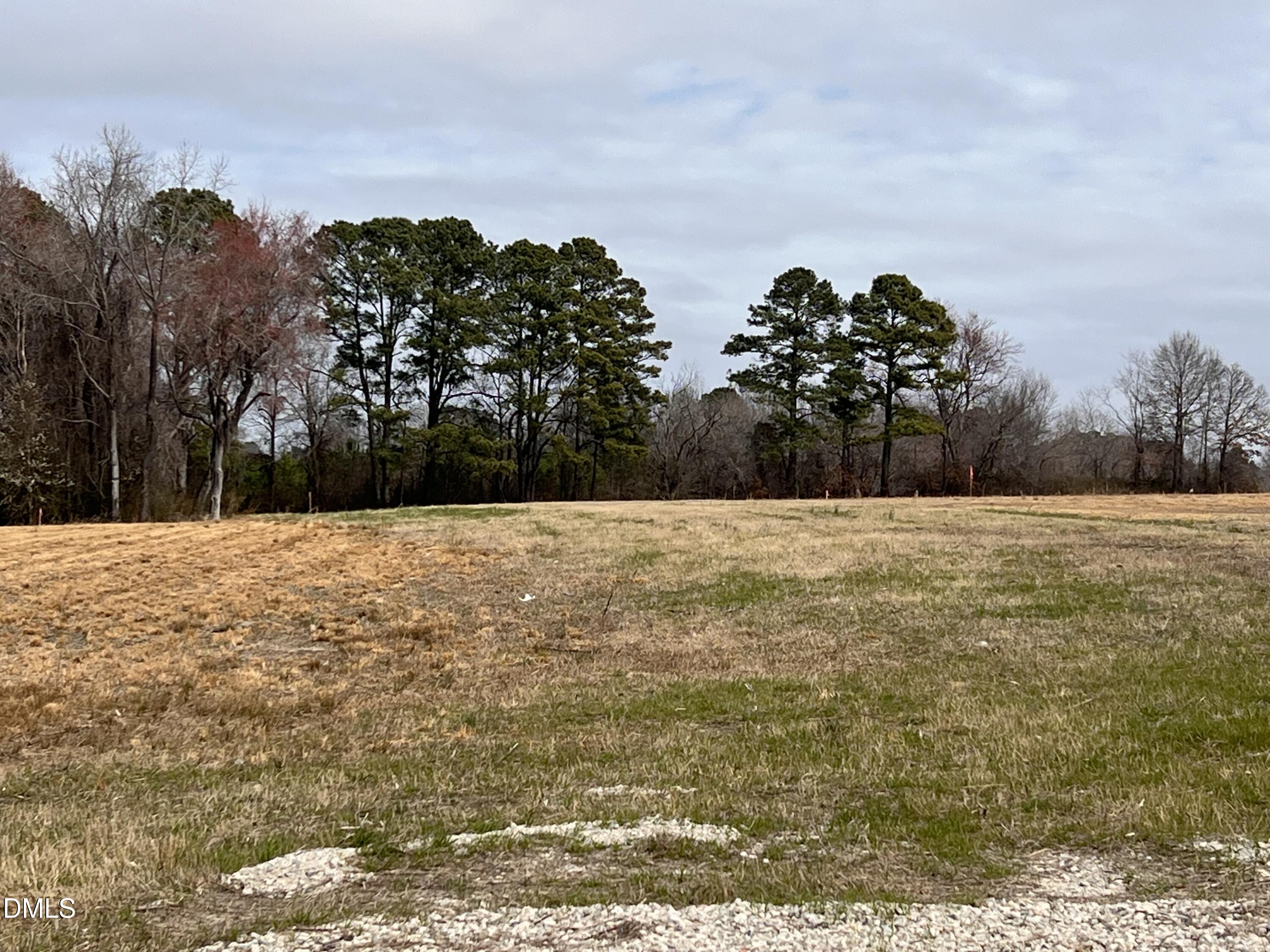 1145 Landmark Road Property Photo 3