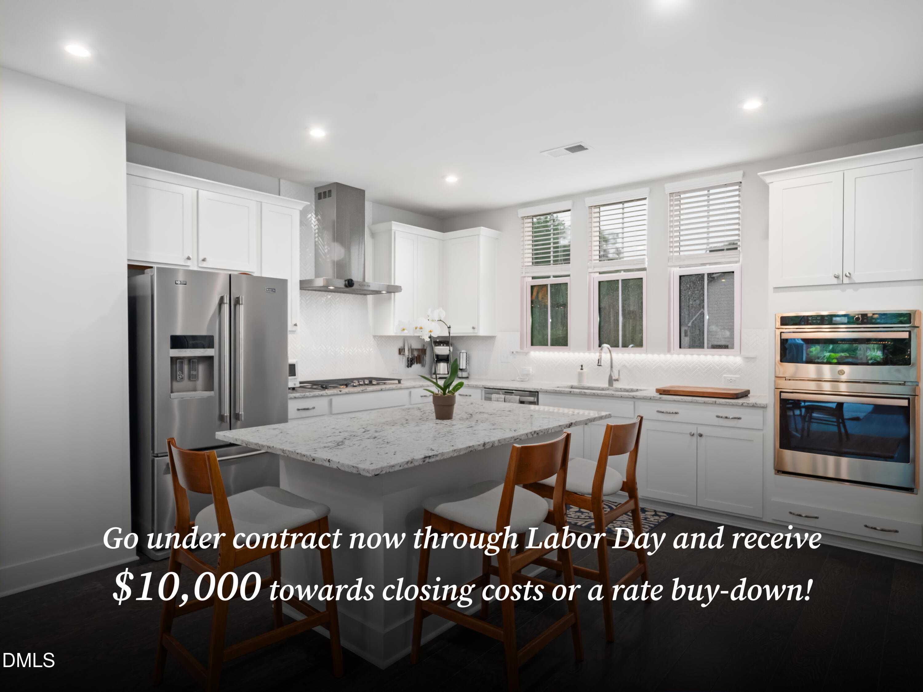 916 Waterside View Drive Property Photo 1