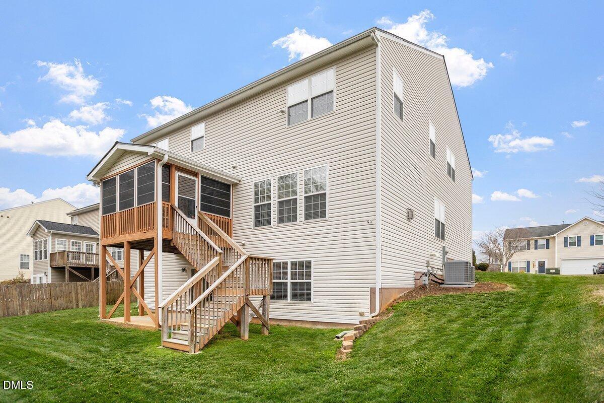 1325 Marbank Street Property Photo 7