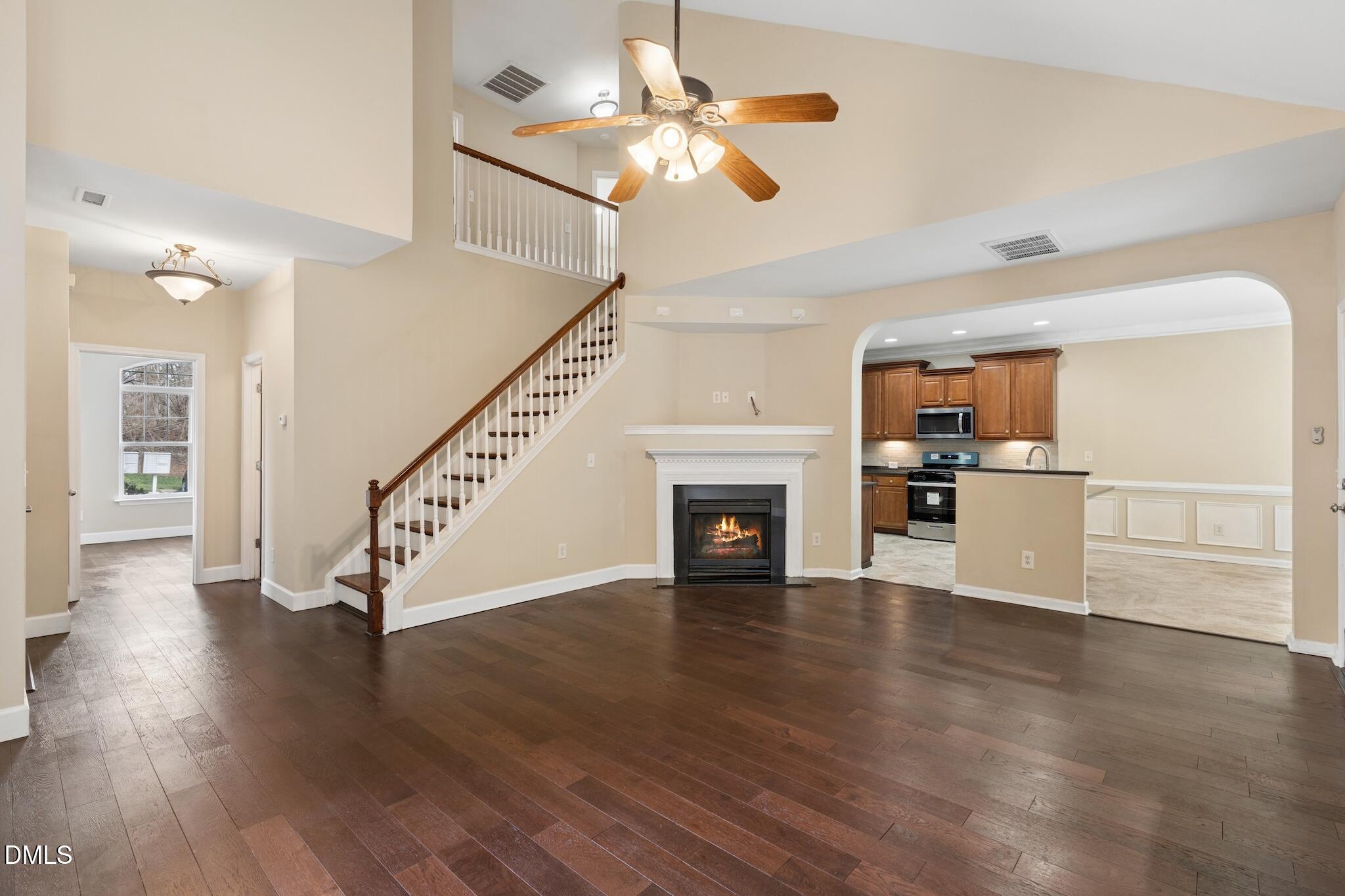 613 Abbey Hall Way Property Photo 6