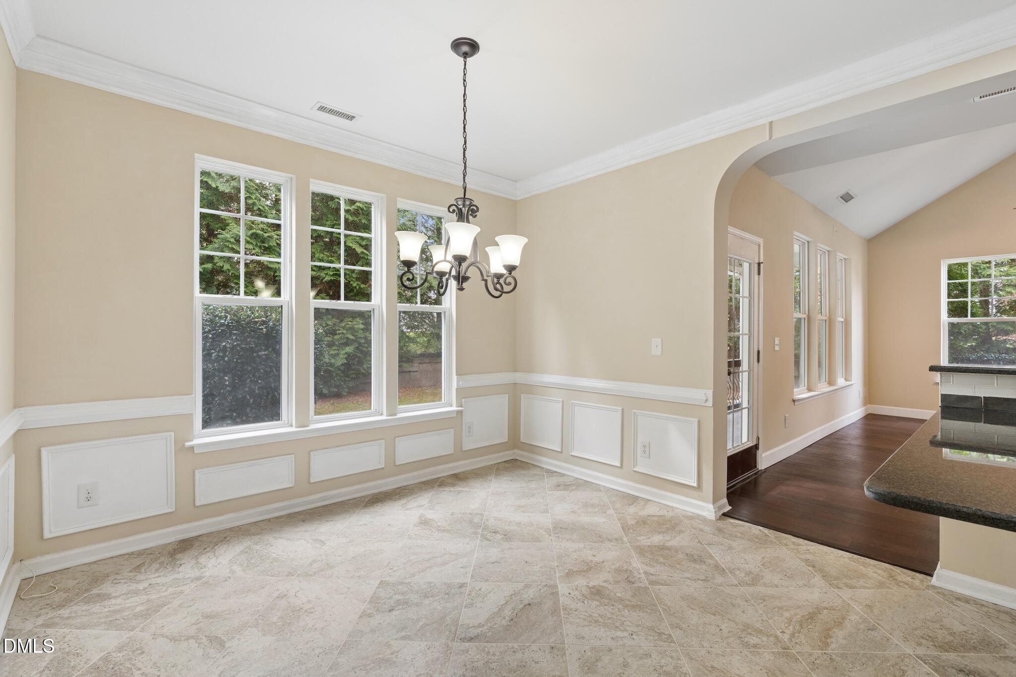 613 Abbey Hall Way Property Photo 7