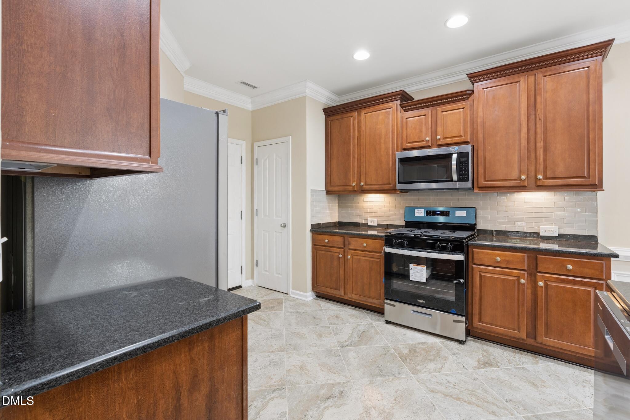 613 Abbey Hall Way Property Photo 10