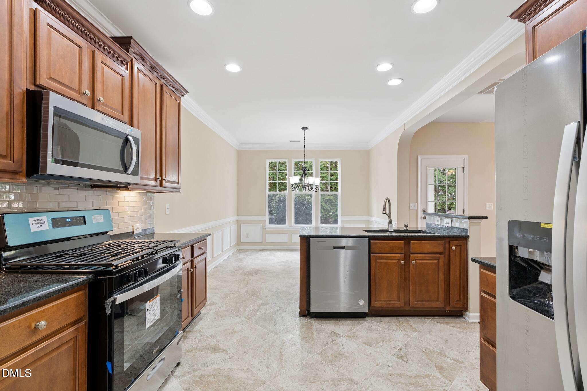 613 Abbey Hall Way Property Photo 11