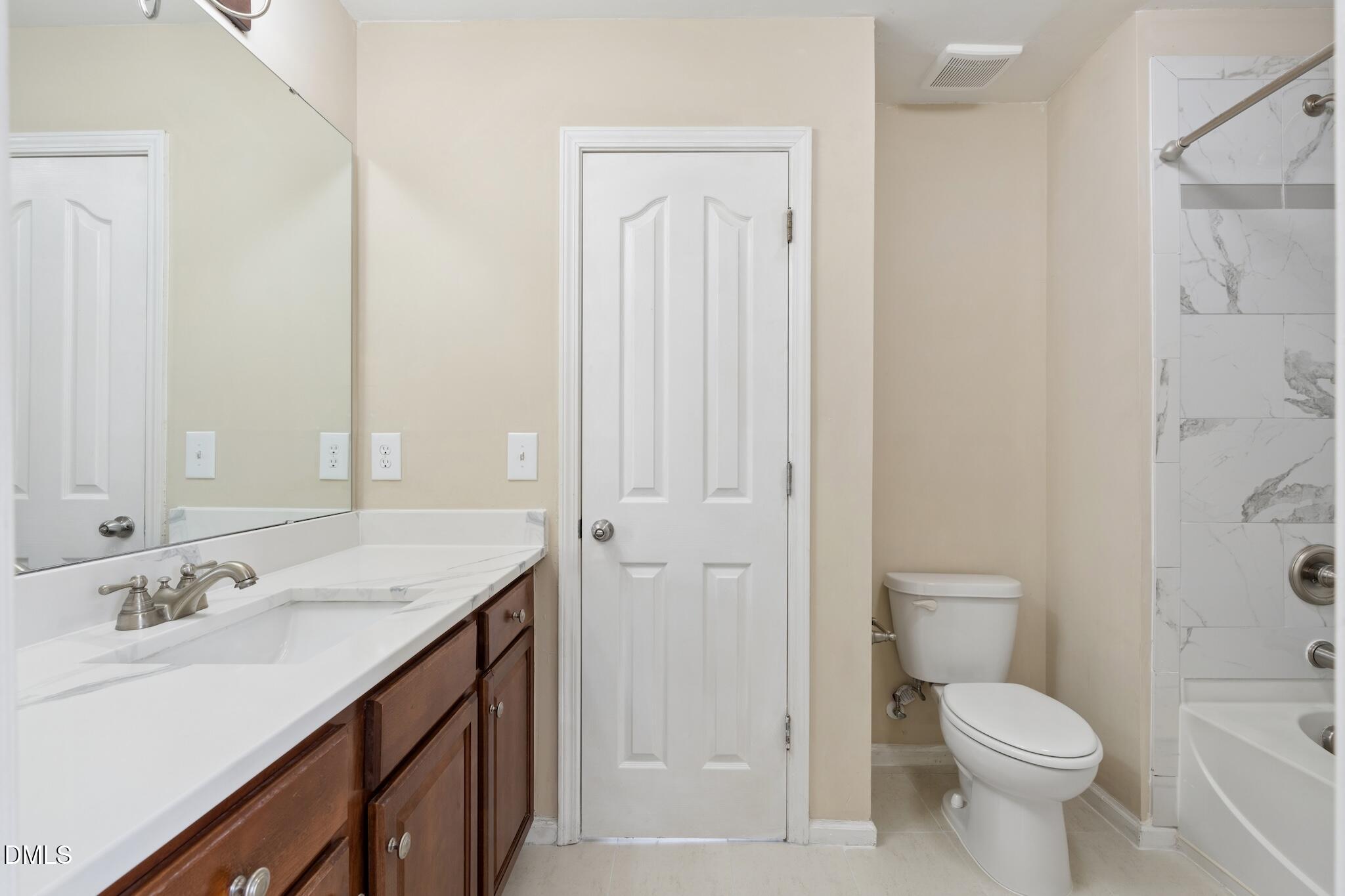 613 Abbey Hall Way Property Photo 23