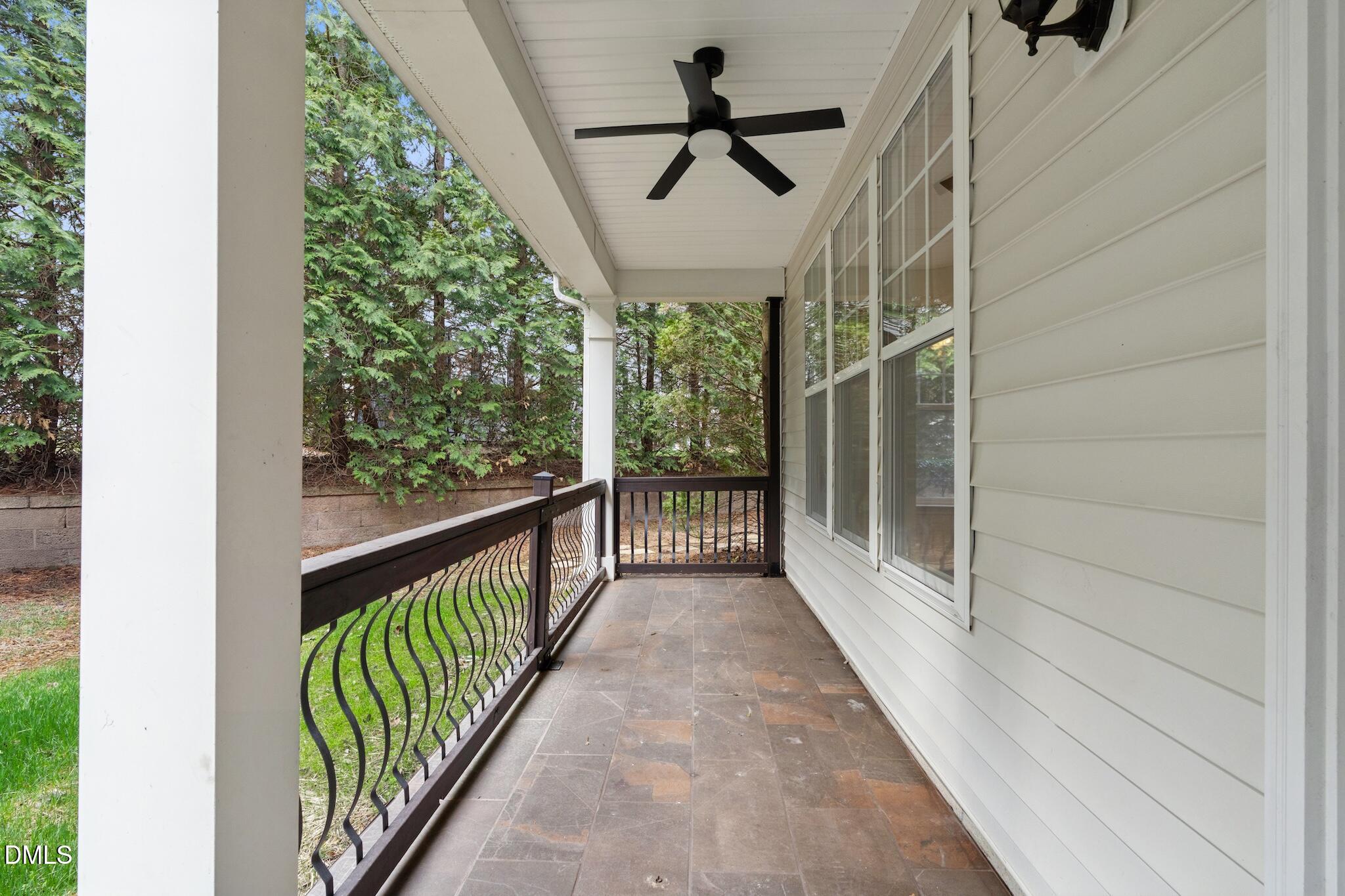 613 Abbey Hall Way Property Photo 27