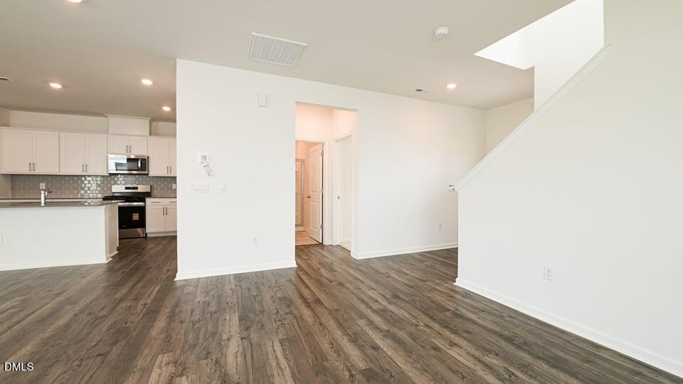 733 James J Freeland Memorial Drive Property Photo 7