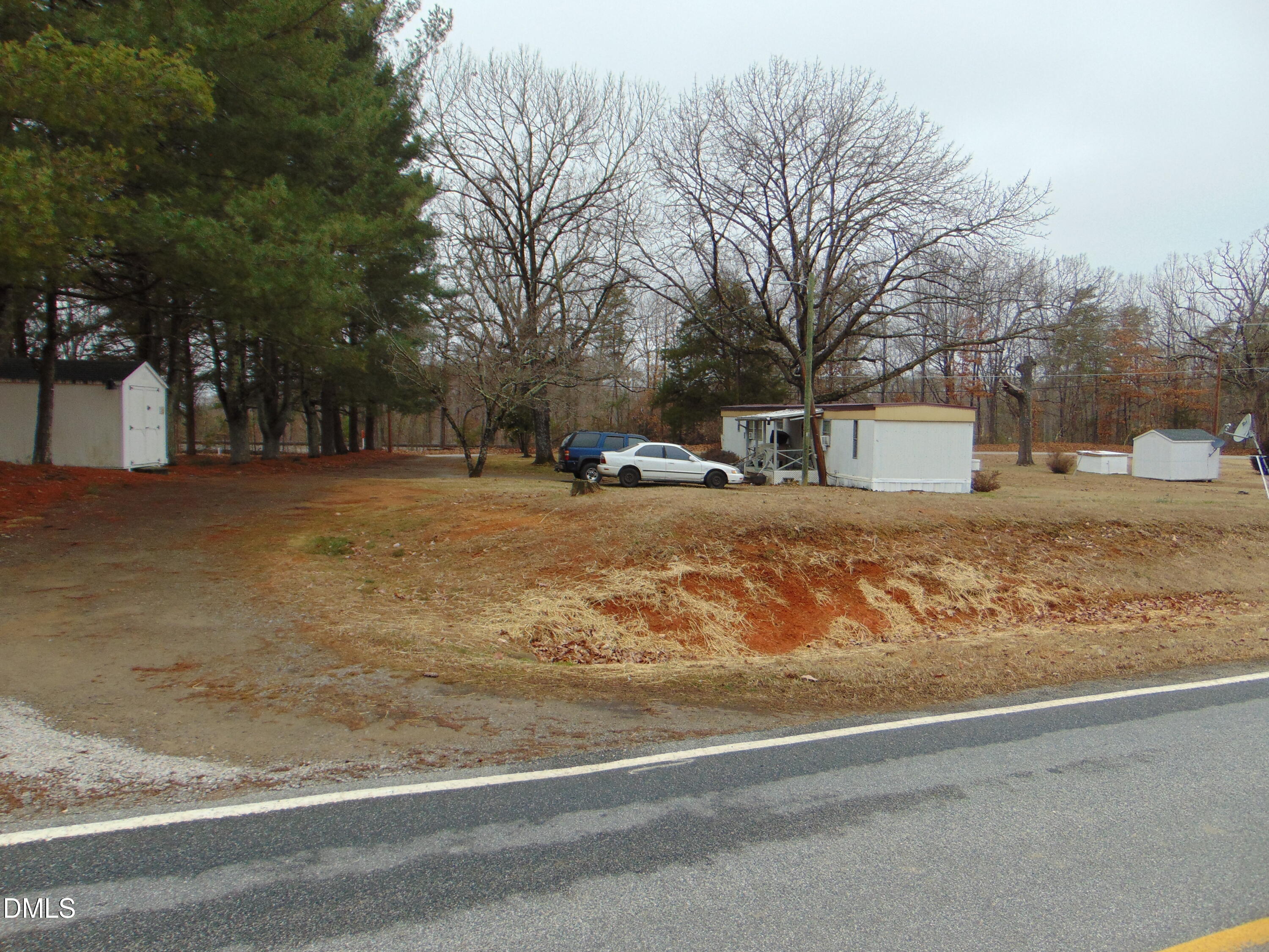 96 Pelham Loop Rd Property Photo 5