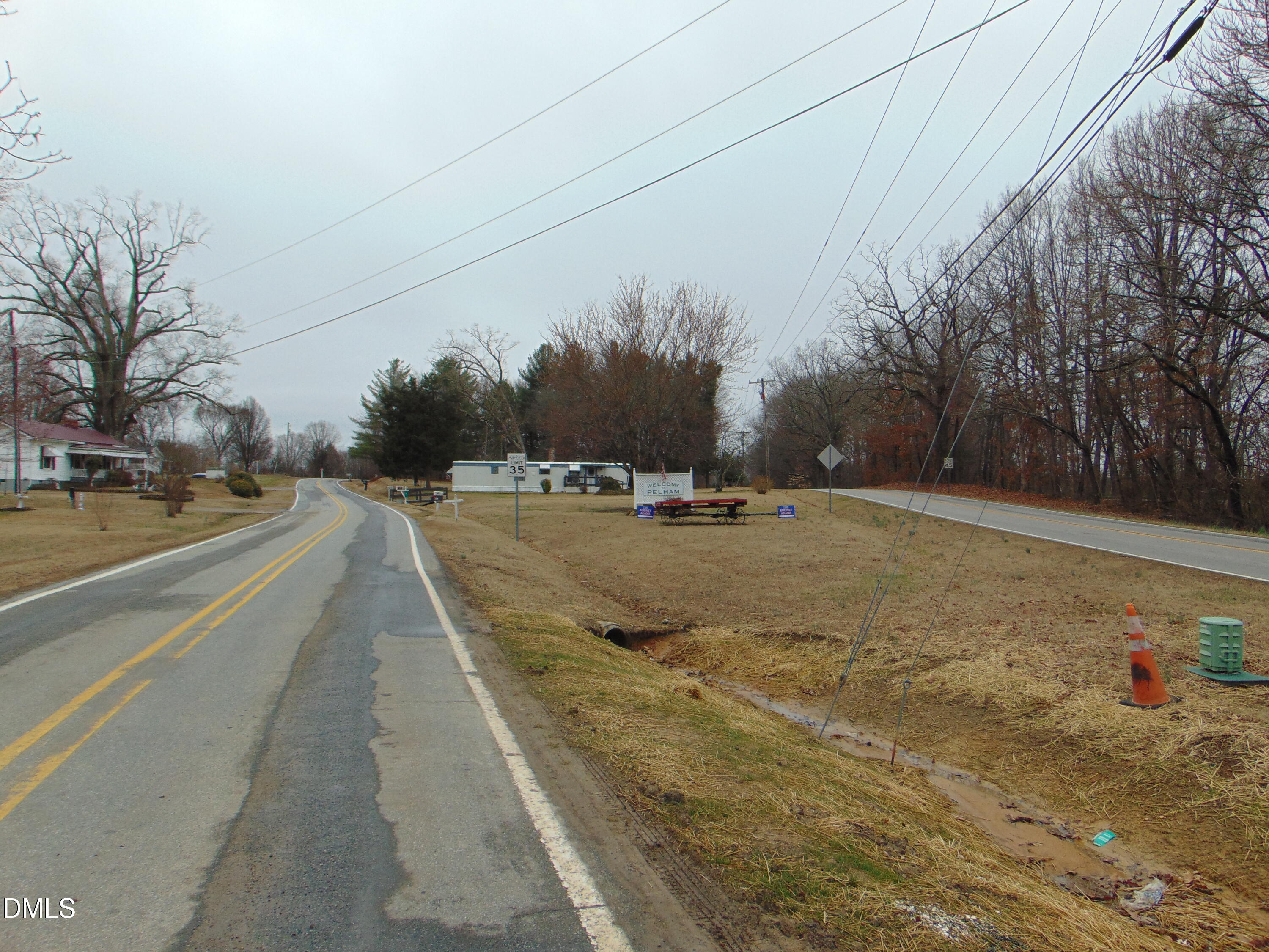 96 Pelham Loop Rd Property Photo 6