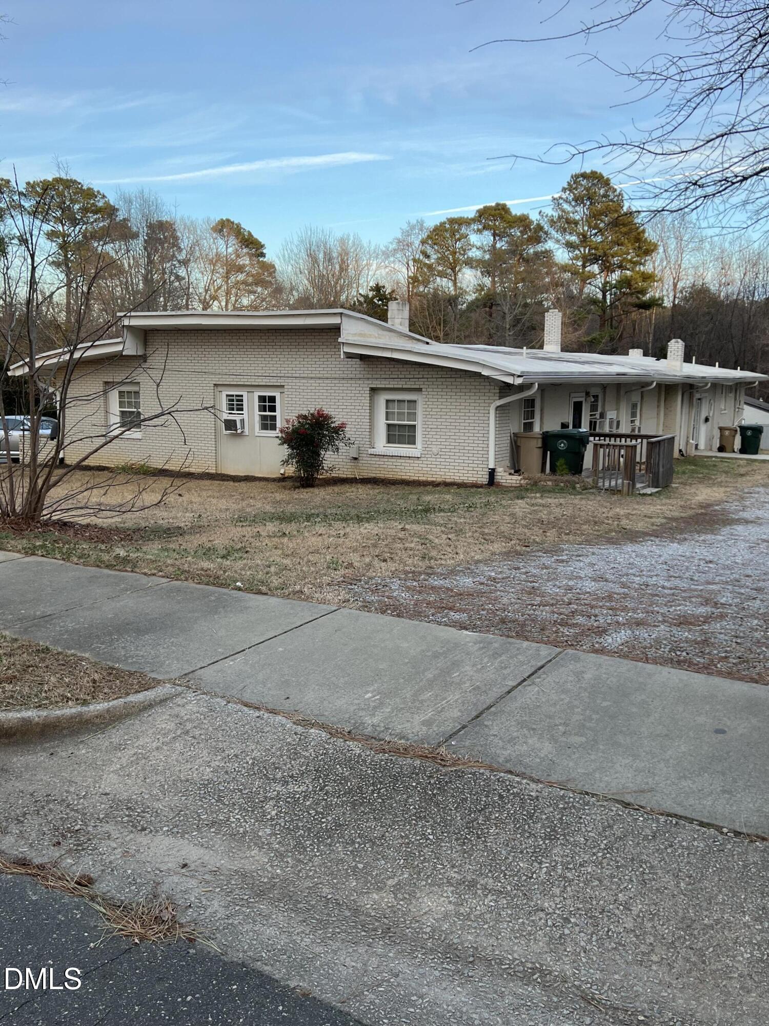 613 Bellhaven Street Property Photo 4