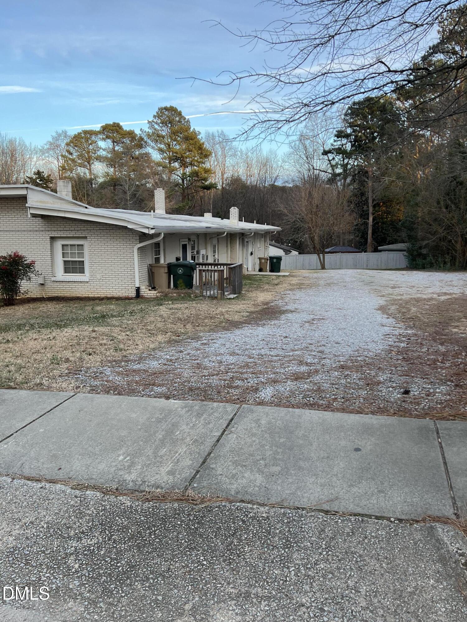 613 Bellhaven Street Property Photo 5