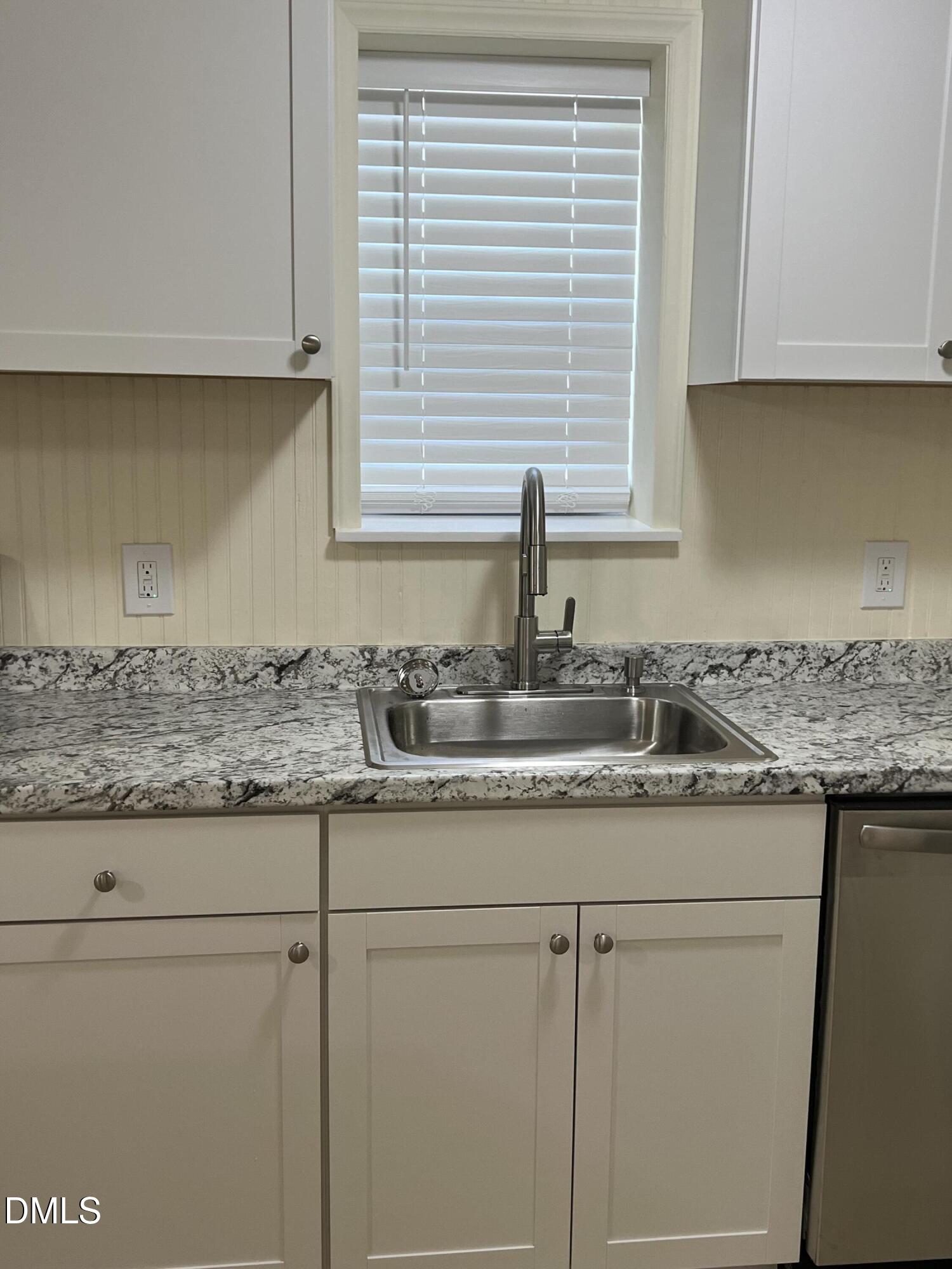 613 Bellhaven Street Property Photo 11