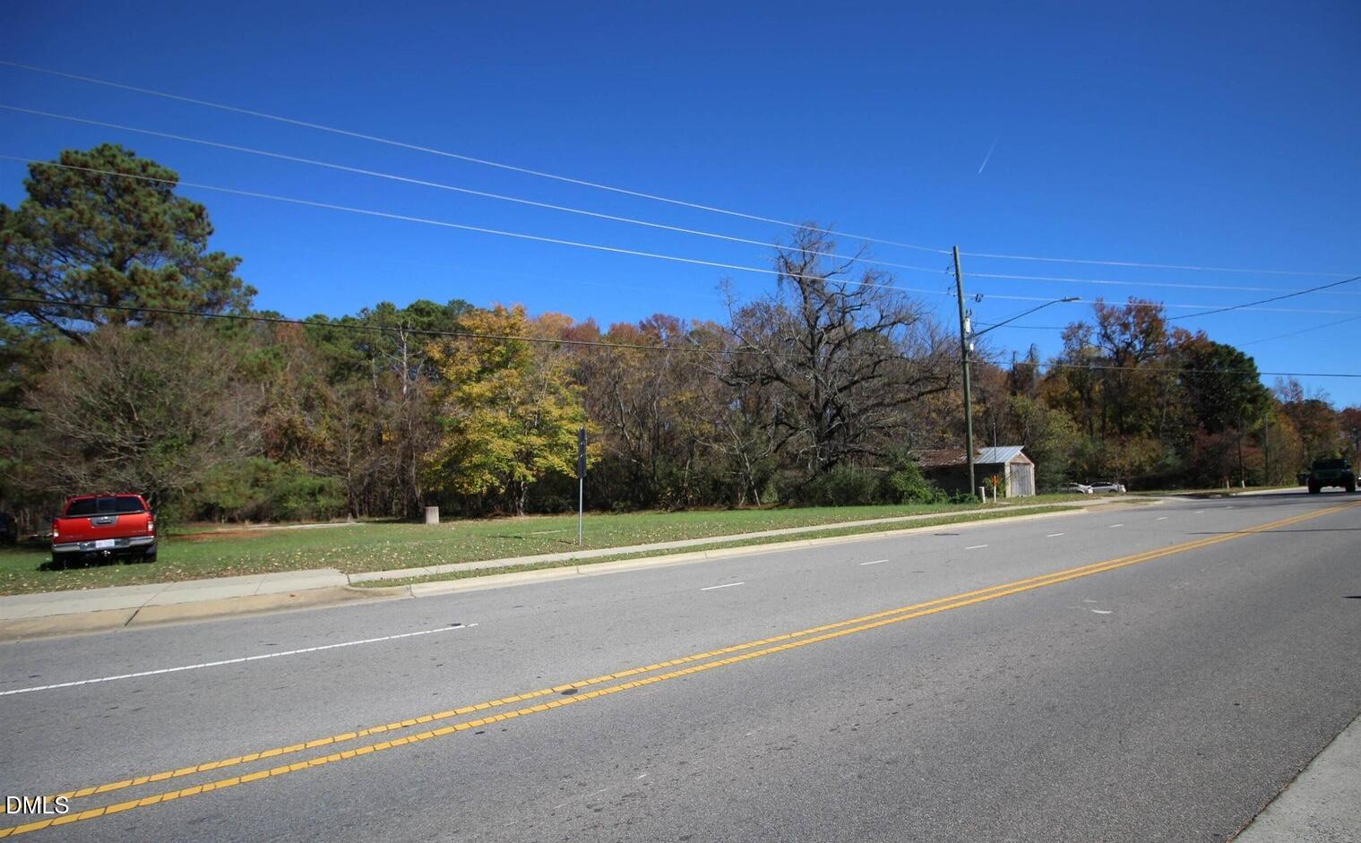 936 W Holly Springs Road Property Photo 1