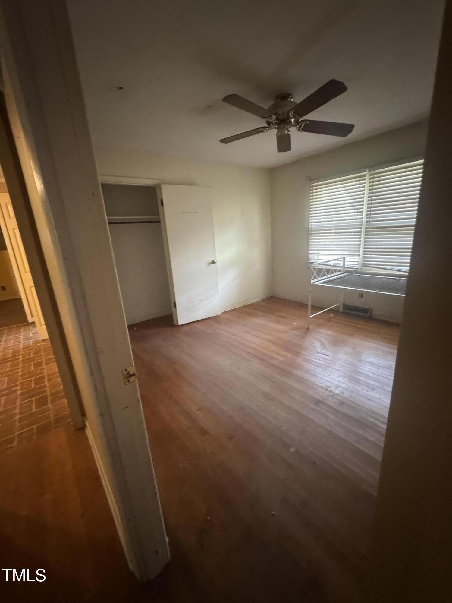 9729 Clayton Boulevard Property Photo 10