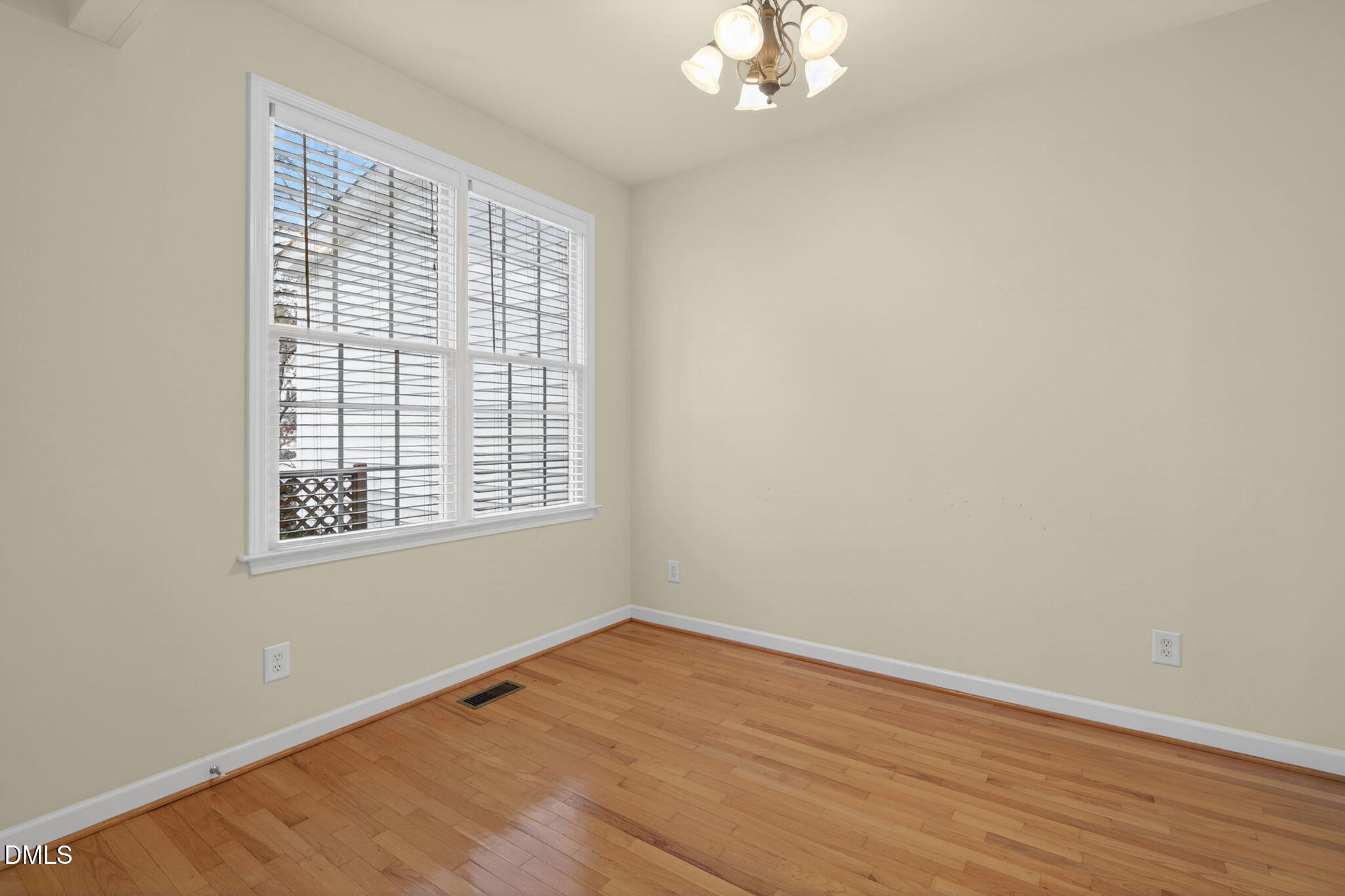 4609 Asterwood Drive Property Photo 10