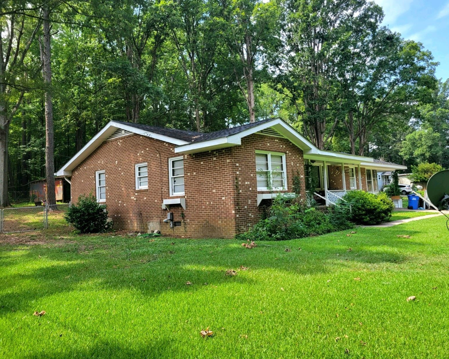 323 Ranch Farm Road Property Photo 2