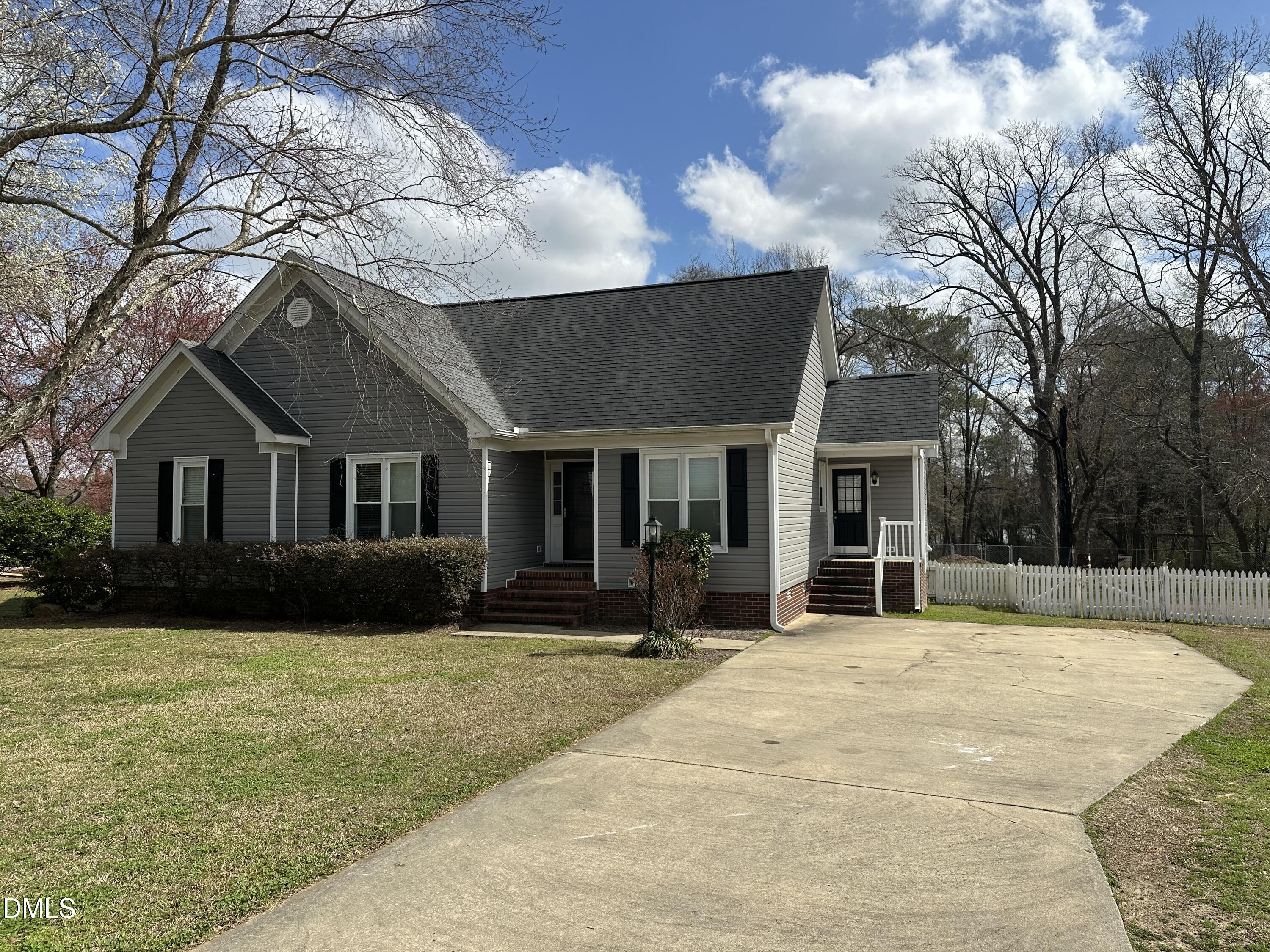 120 Summerdale Drive Property Photo 1