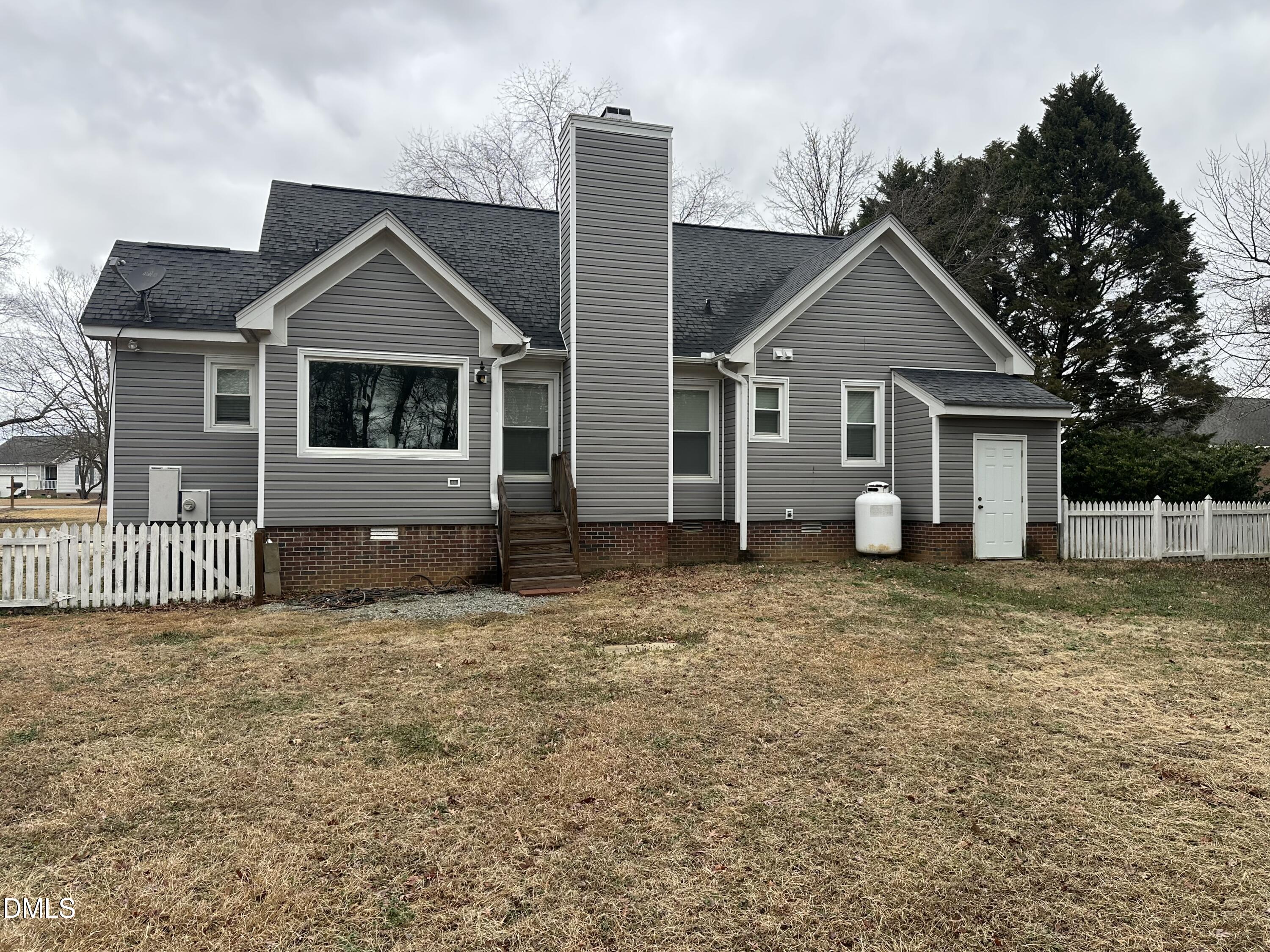 120 Summerdale Drive Property Photo 3