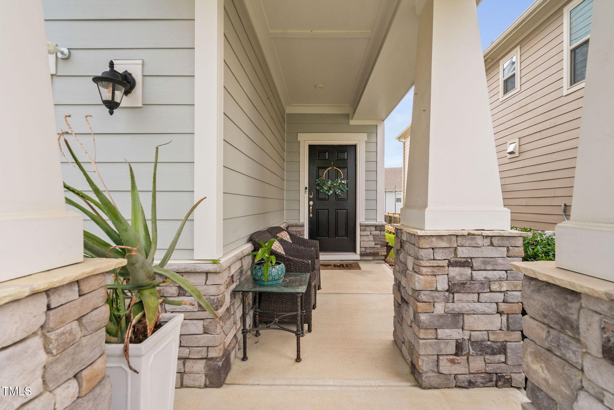 233 Sage Oak Lane Property Photo 1