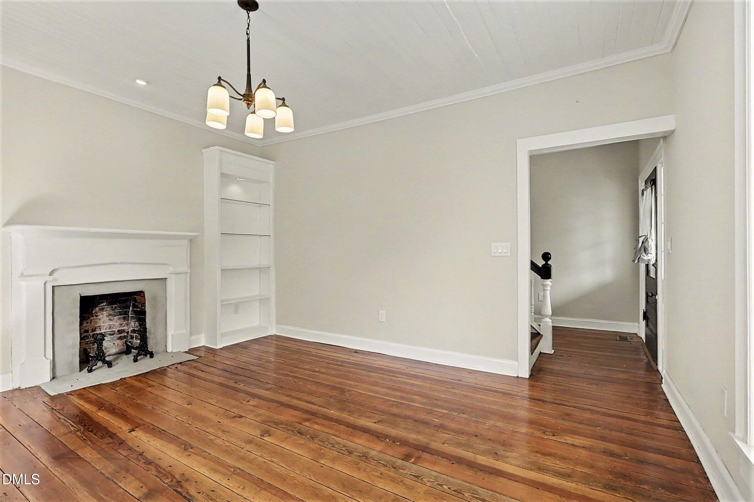 321 E Branch Street Property Photo 10