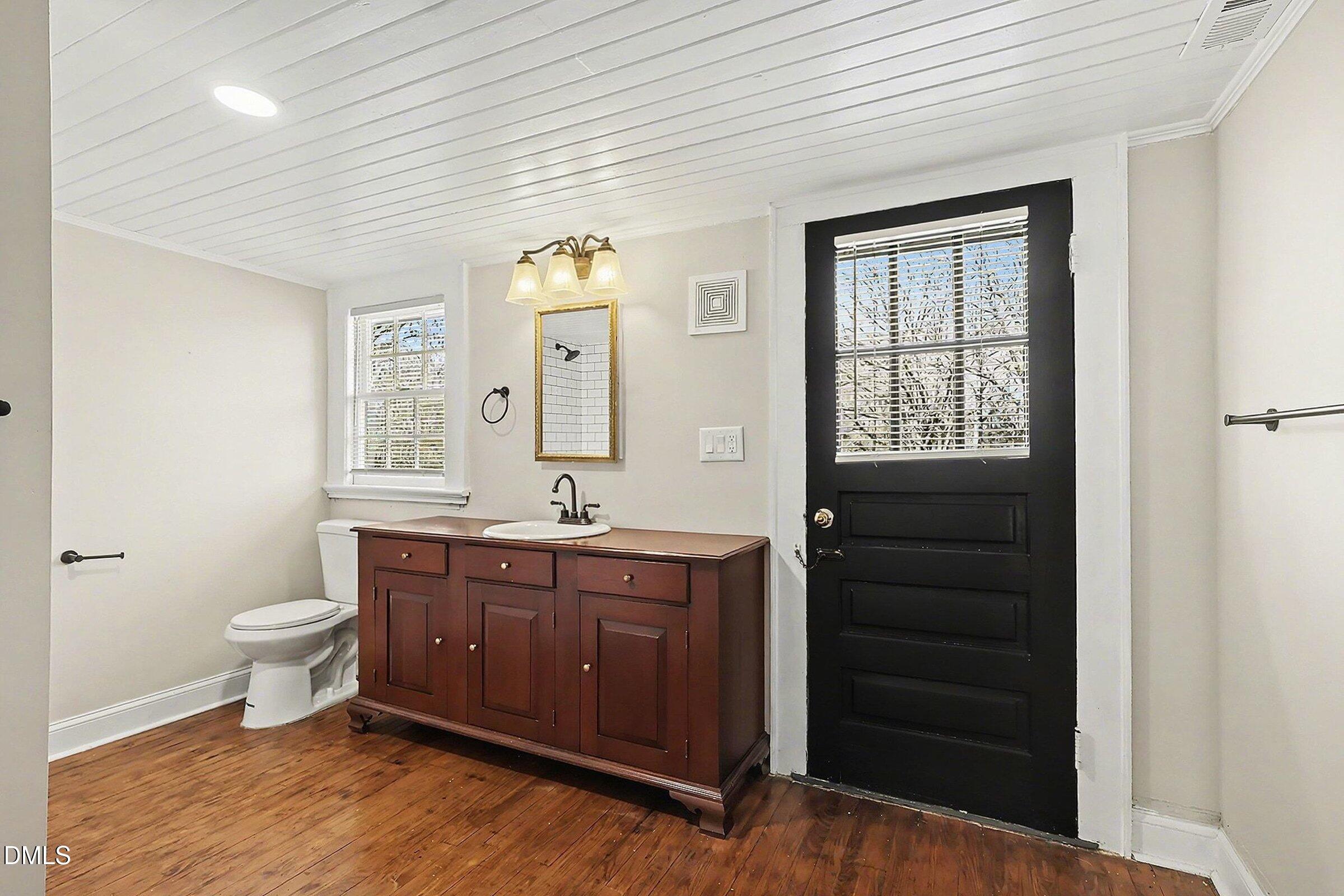 321 E Branch Street Property Photo 28