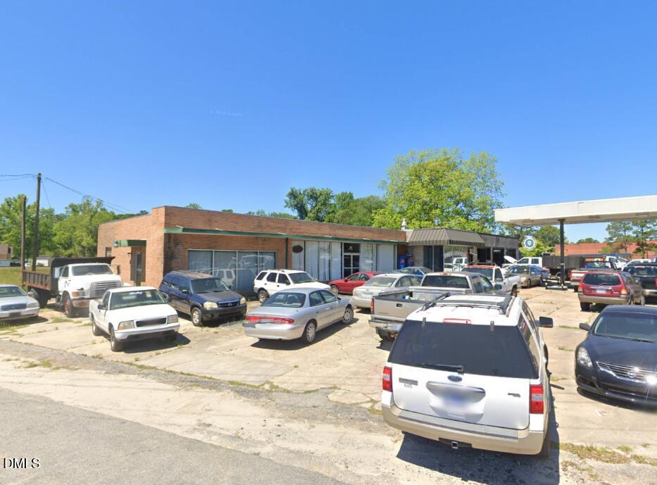 300 W Seaboard Street Property Photo 3