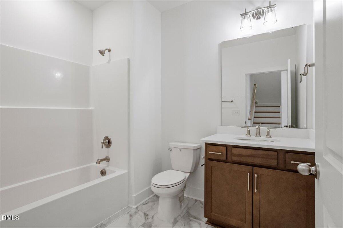 2290 Apex Peakway Property Photo 9