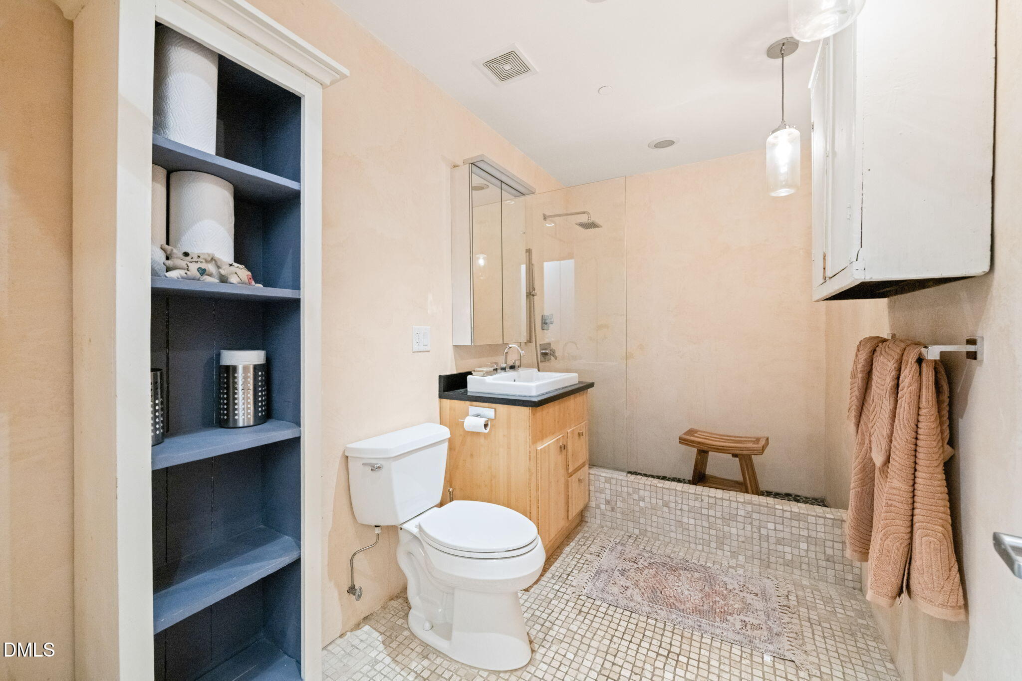 208 Rigsbee Avenue #206 Property Photo 12