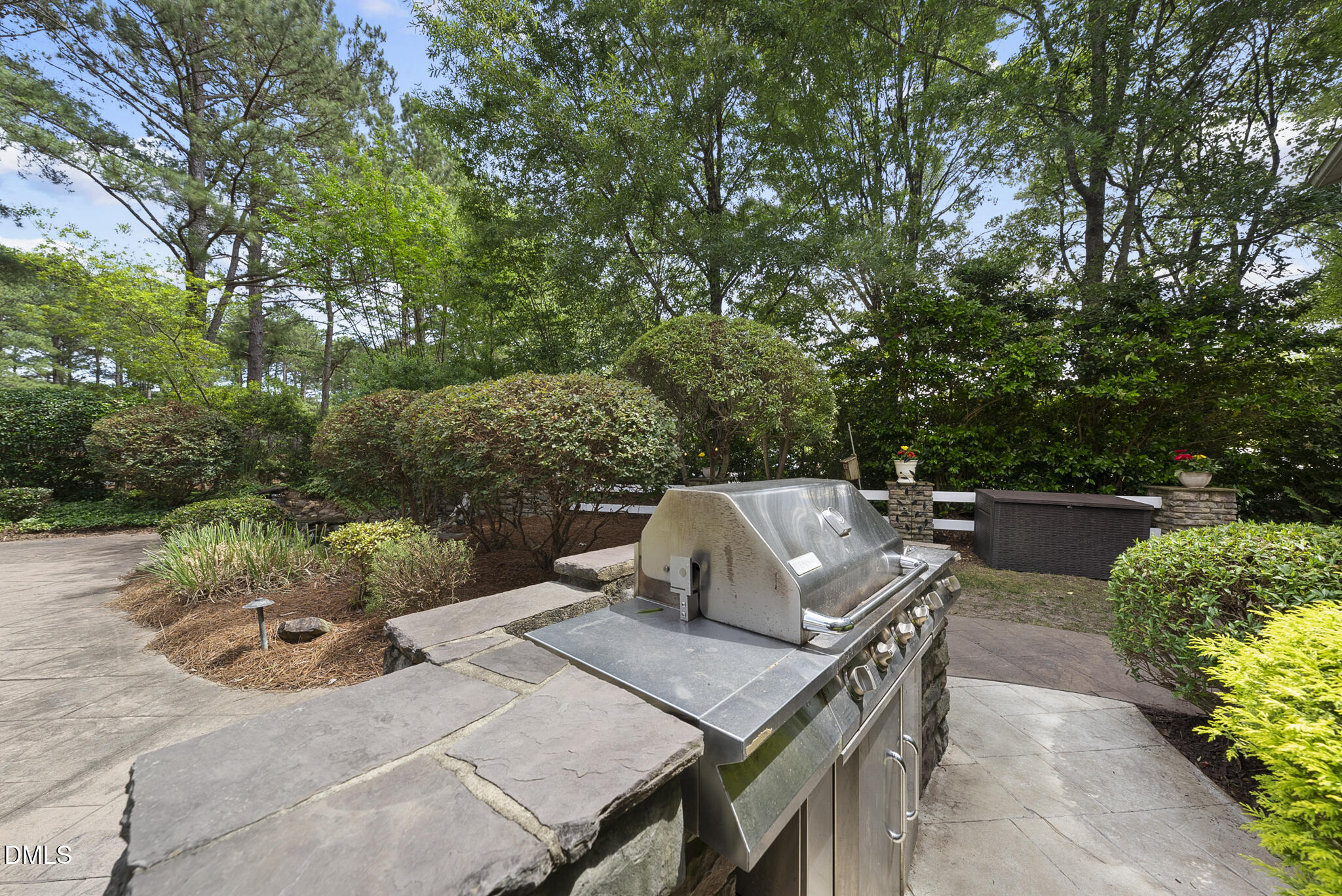 1300 Heritage Club Avenue Property Photo 22