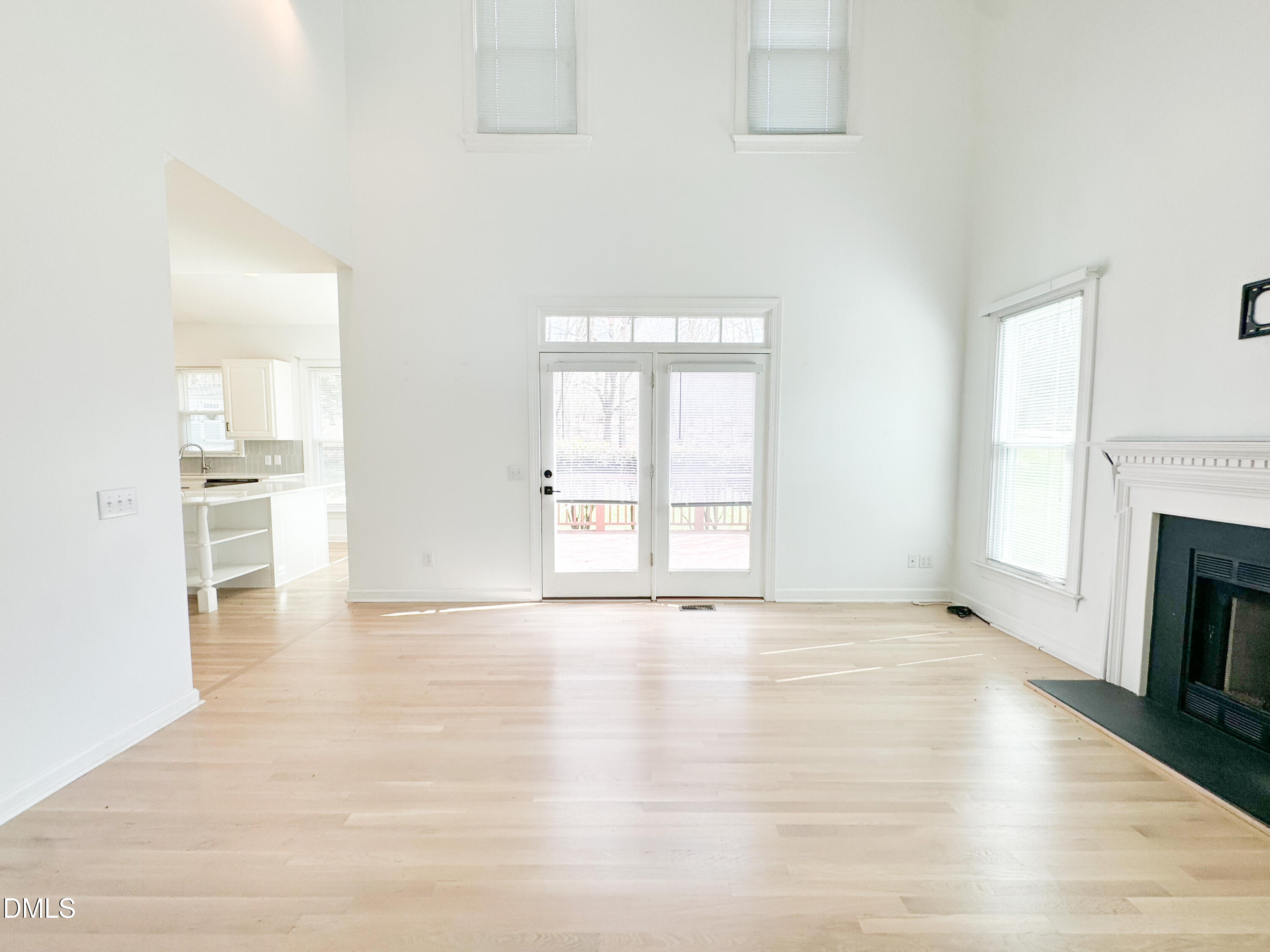 120 Denada Path Property Photo 9