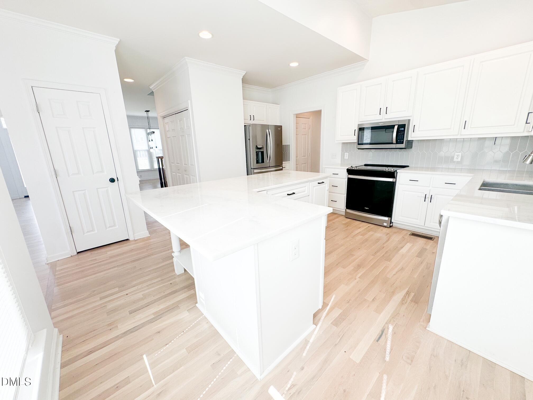 120 Denada Path Property Photo 15
