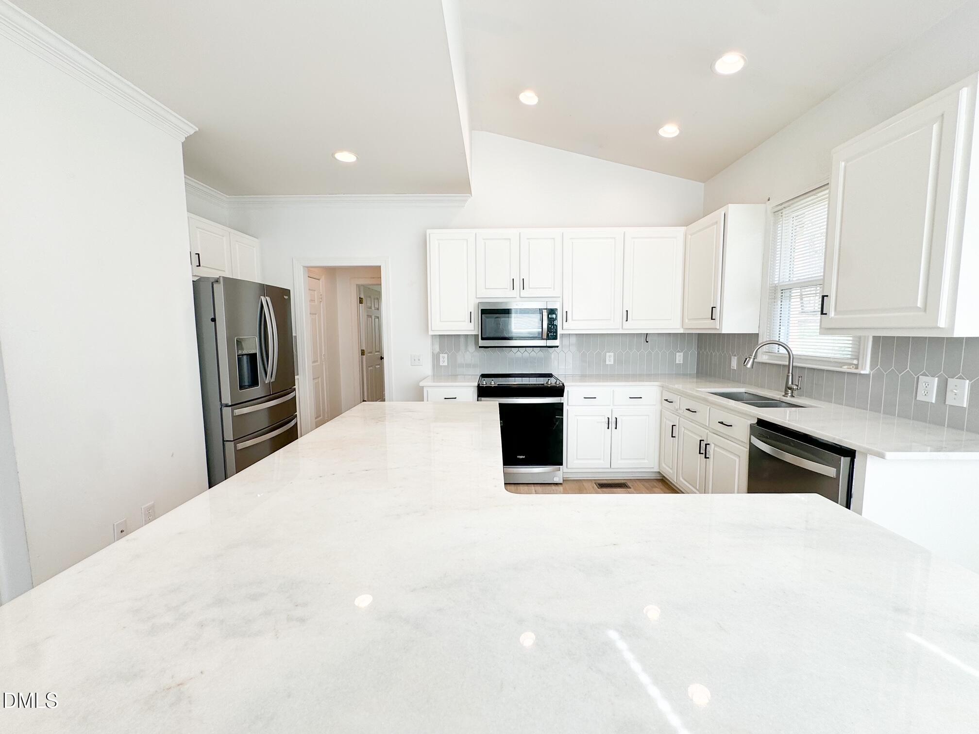 120 Denada Path Property Photo 16