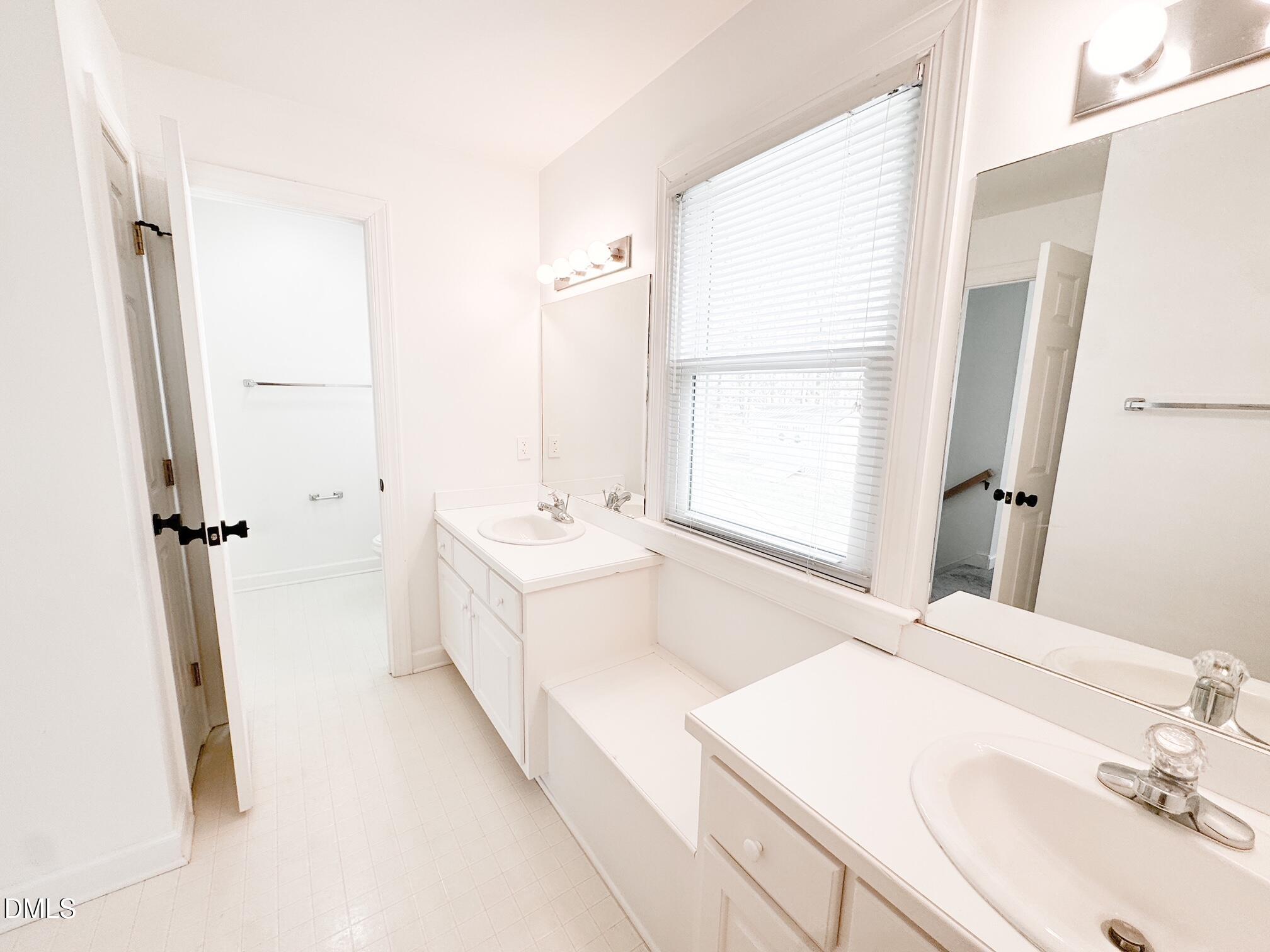 120 Denada Path Property Photo 31