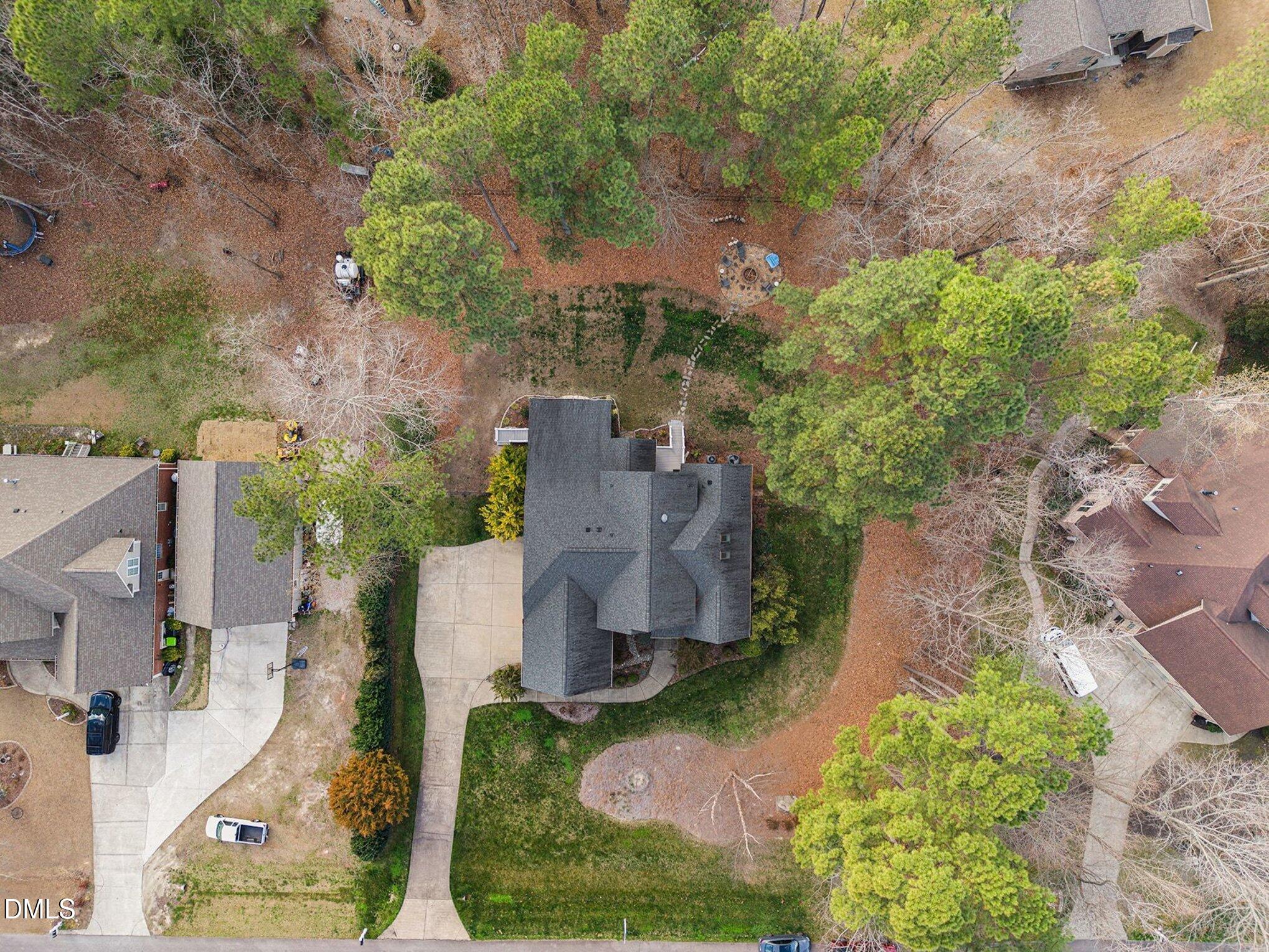 1325 Wakefield Farm Road Property Photo 3