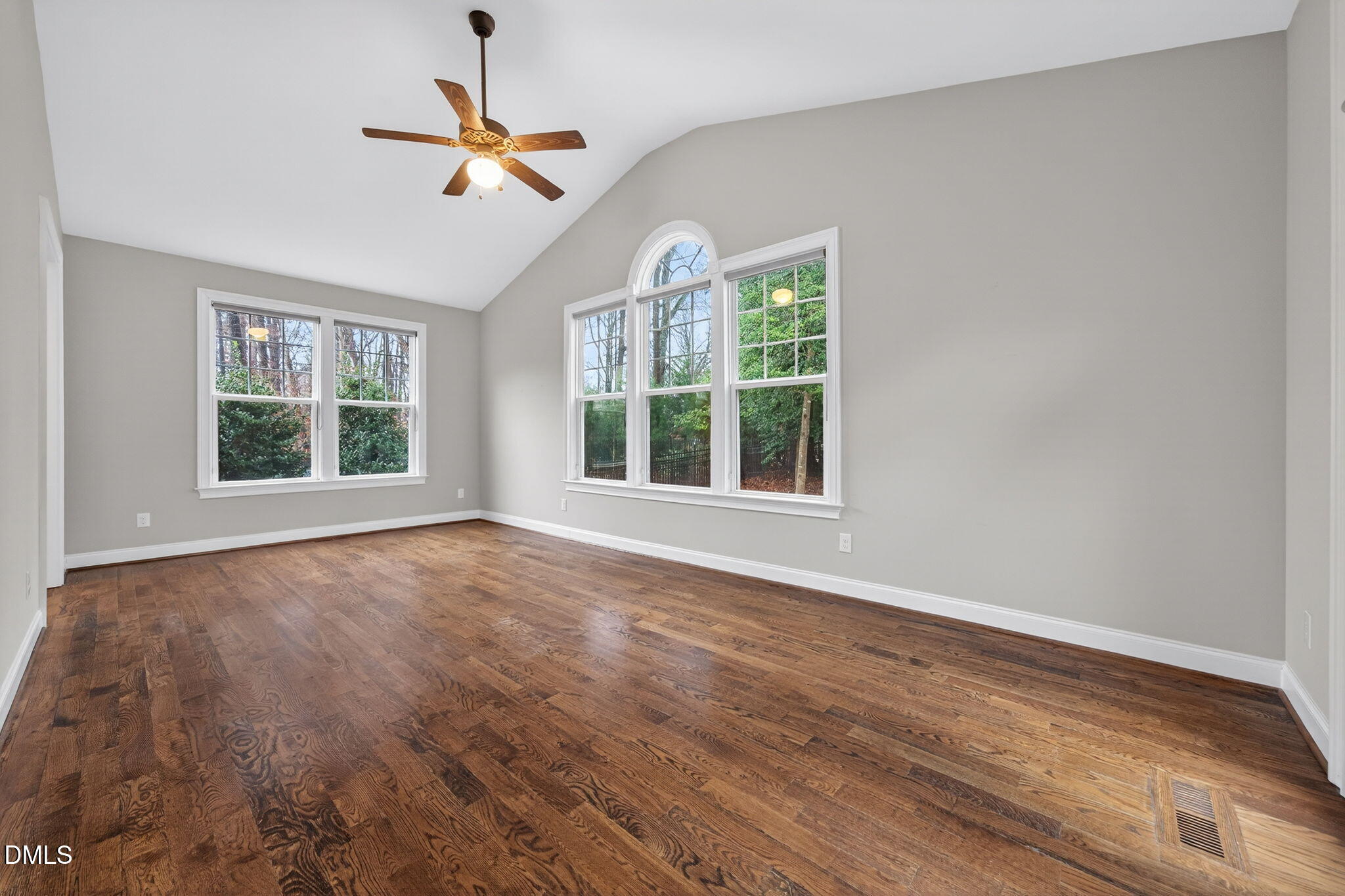 1604 Doubles Court Property Photo 16