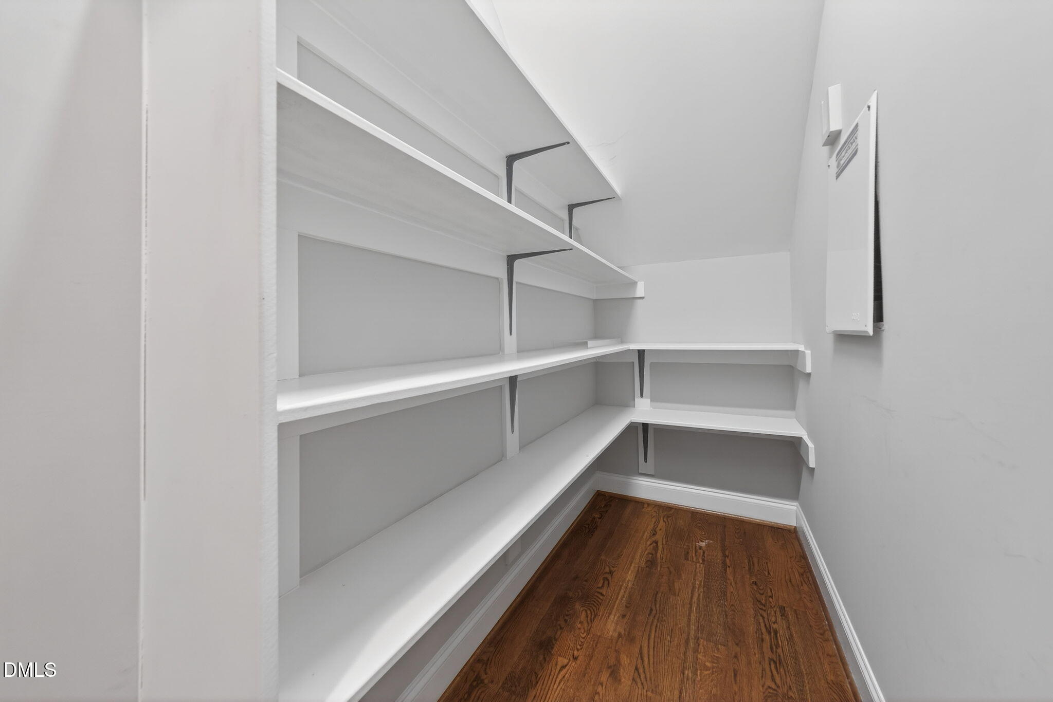 1604 Doubles Court Property Photo 27