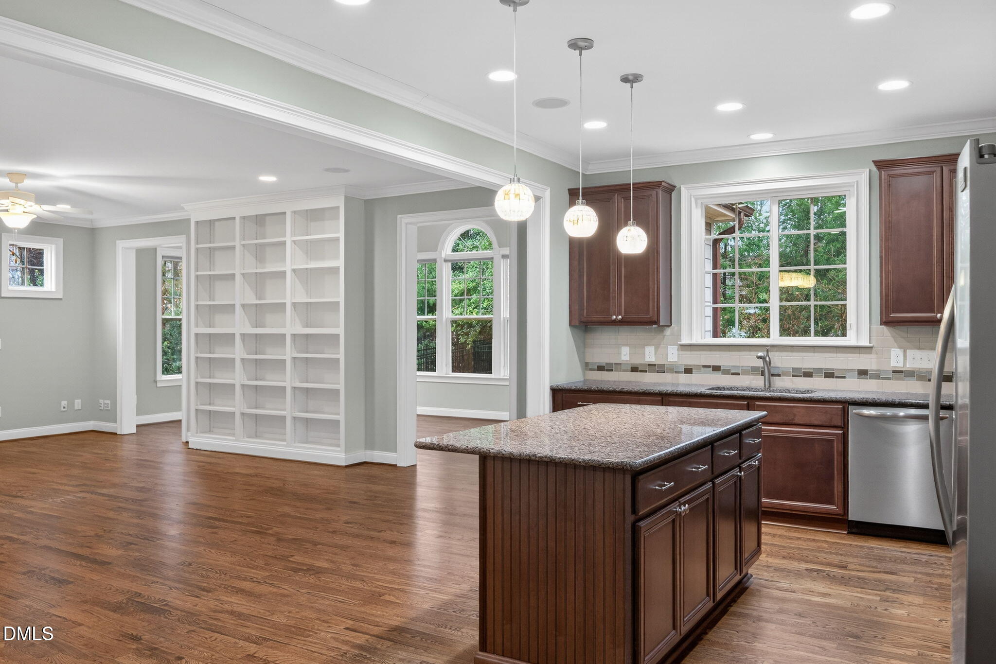 1604 Doubles Court Property Photo 28