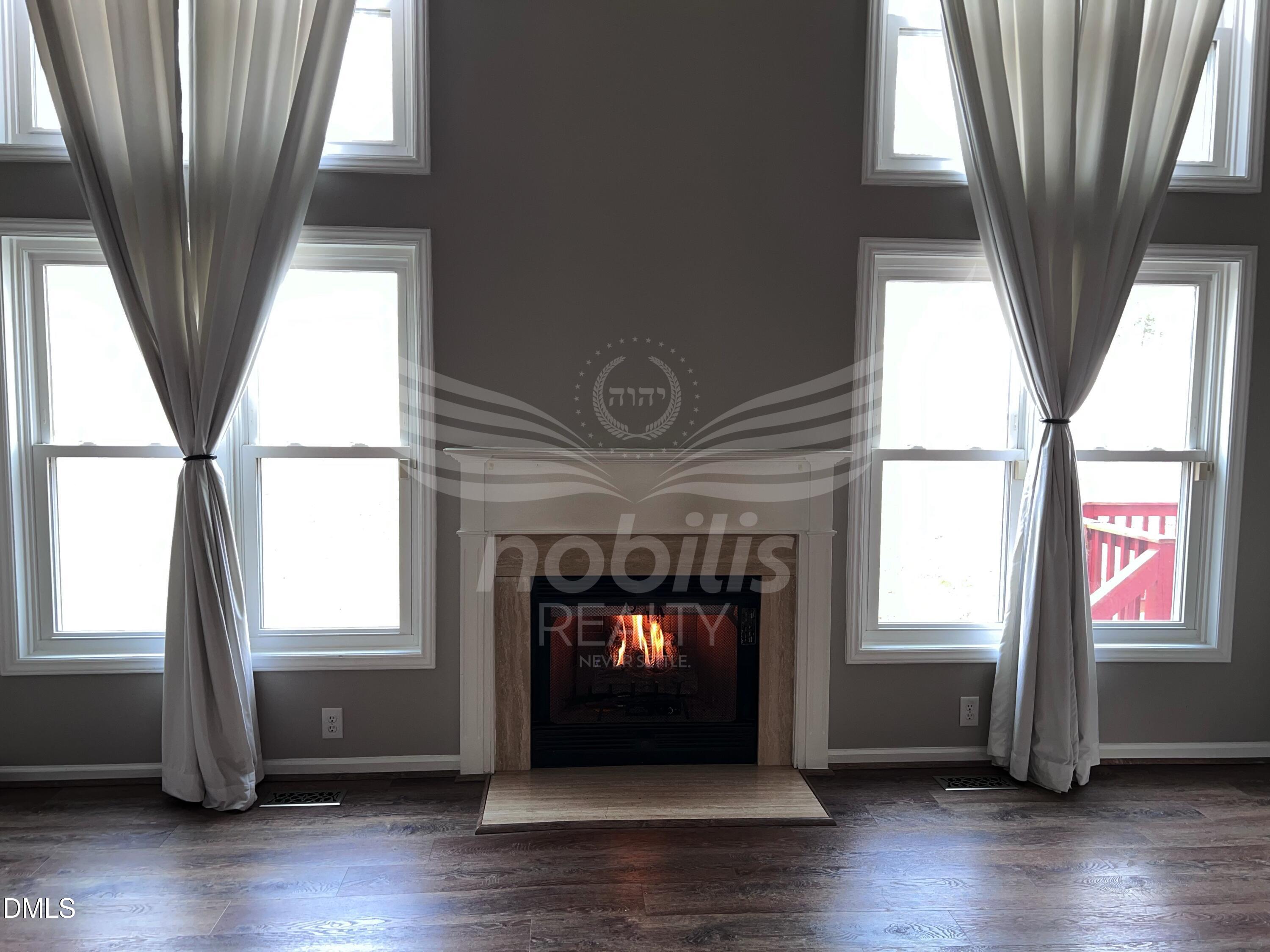 803 Yorkshire Drive Property Photo 1