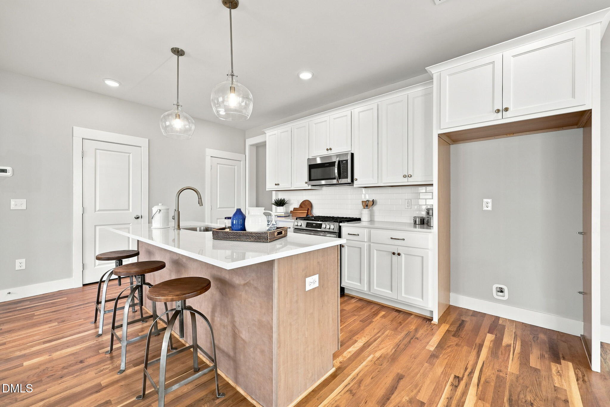1816 Lumineer Lane Property Photo 12