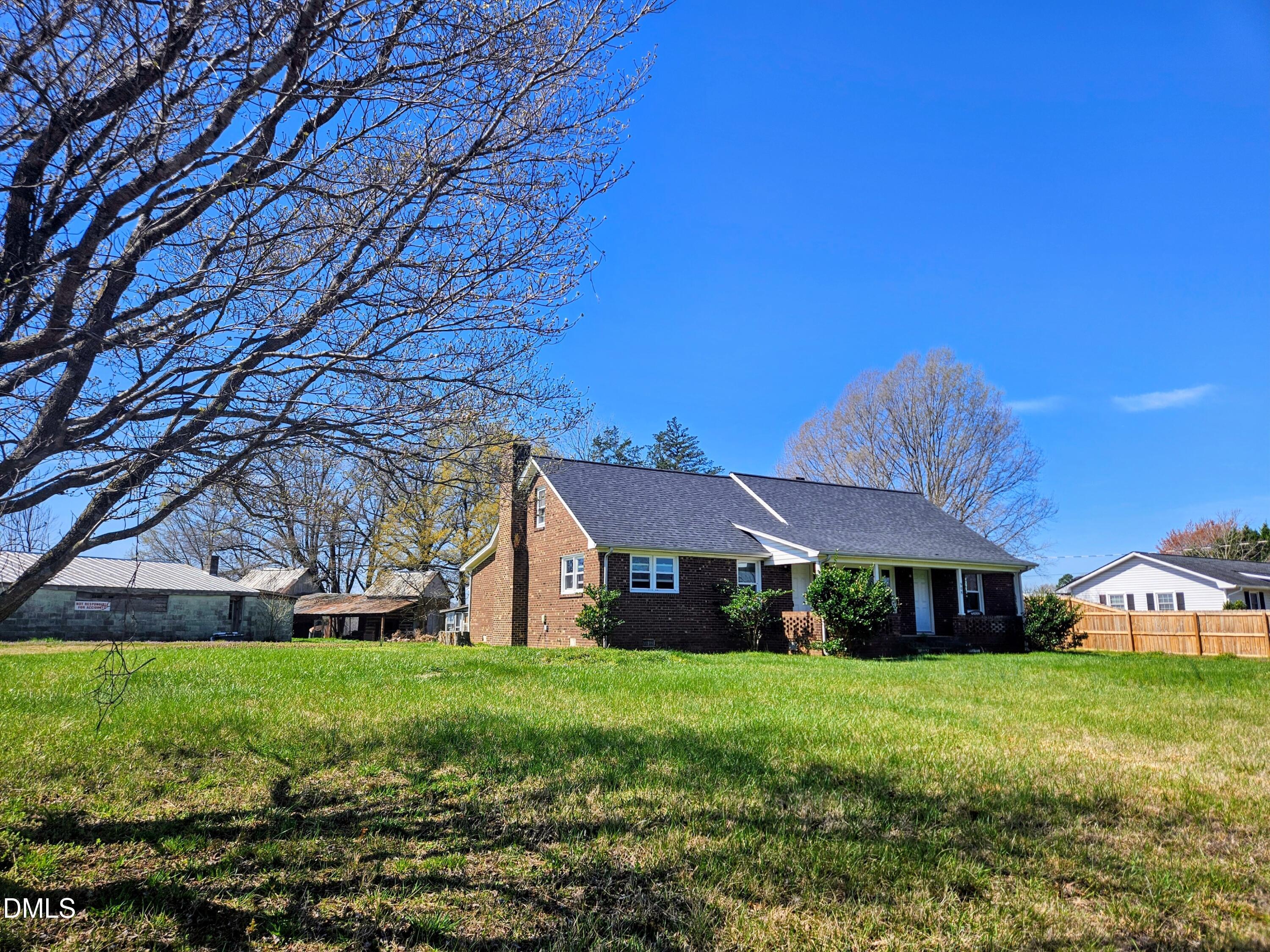 908 Boone Road Property Photo 1
