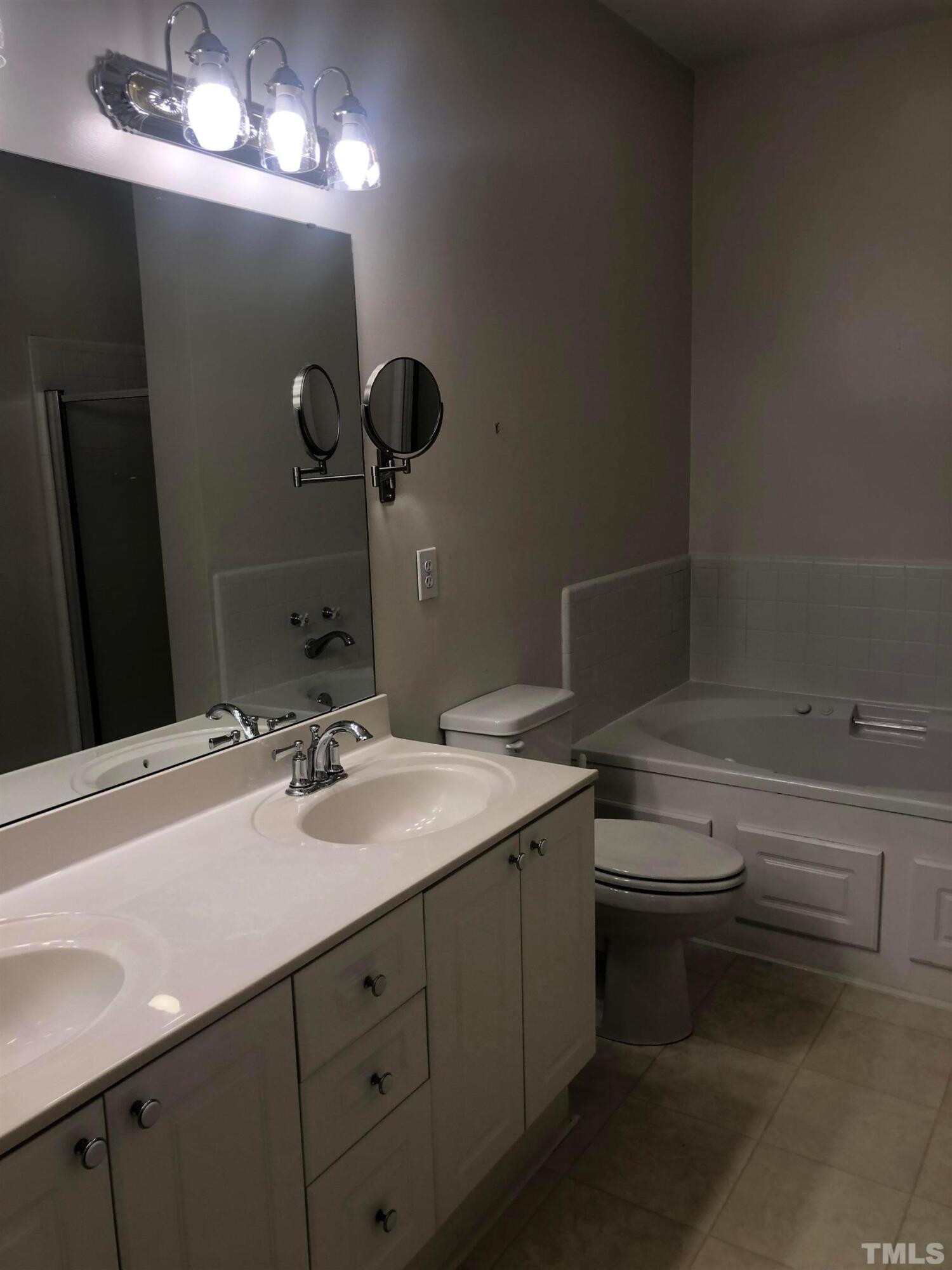 7601 Astoria Place Property Photo 26