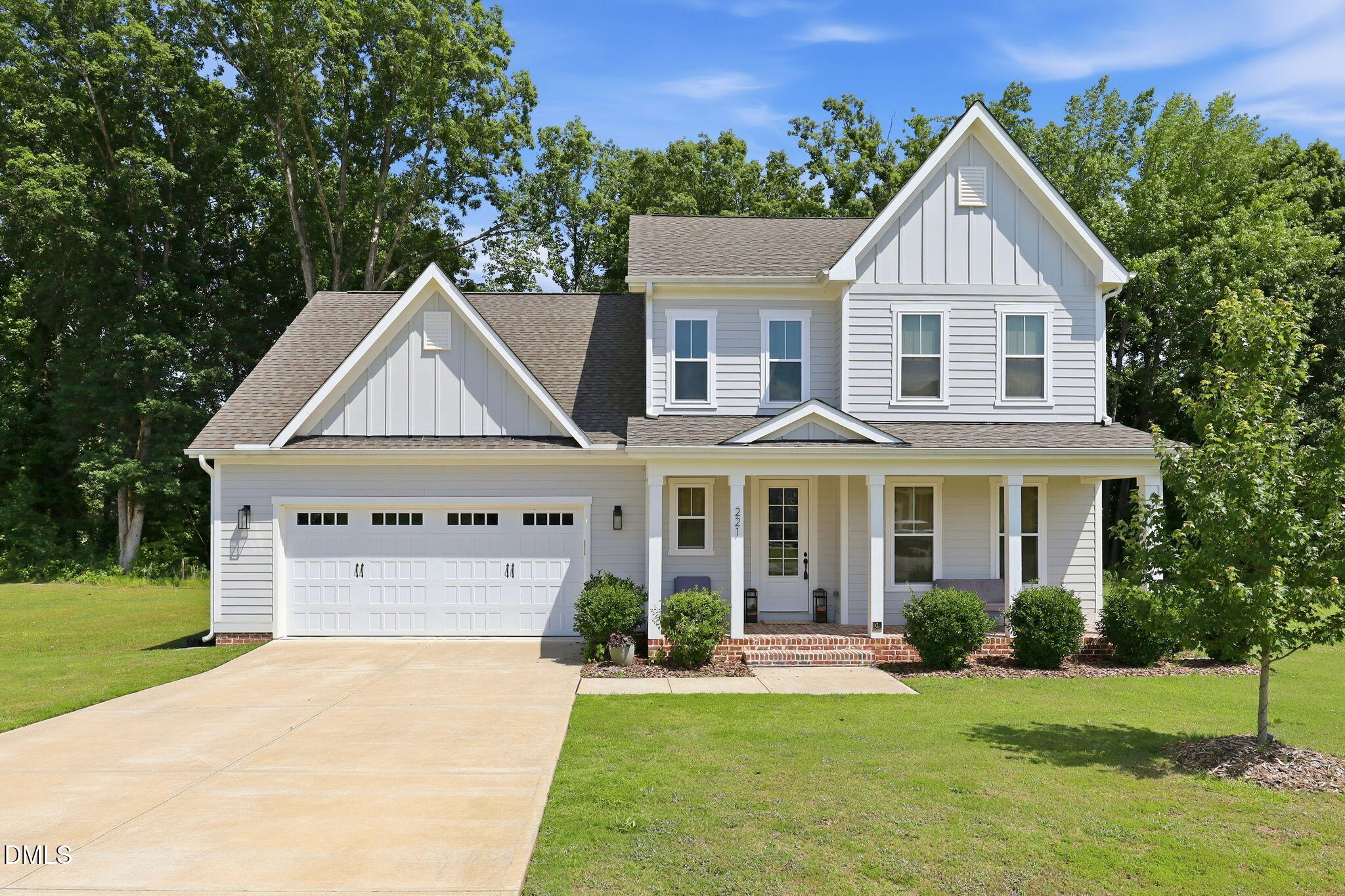 221 Old Hickory Drive Property Photo 3