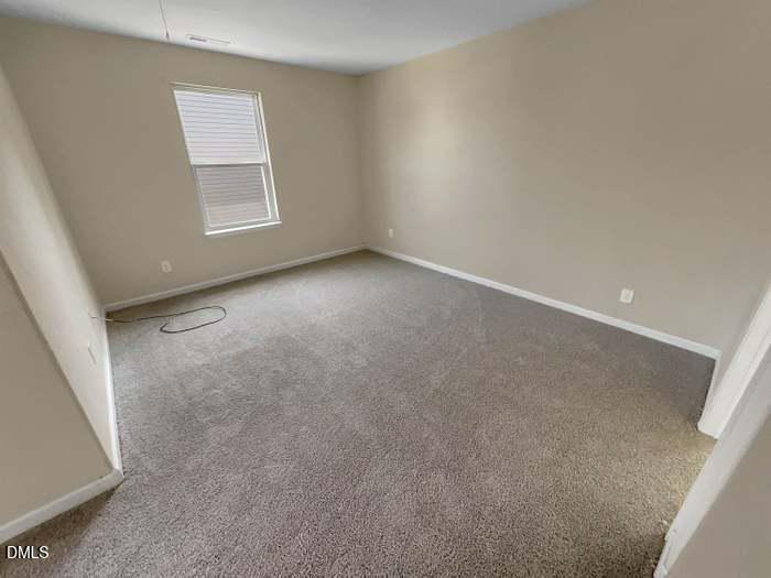 2624 Maybrook Crossing Drive Property Photo 7