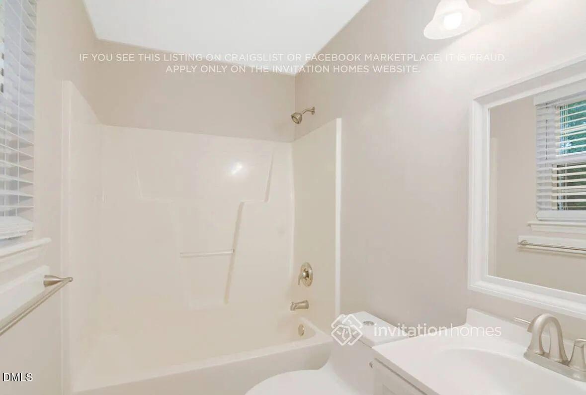 8 Tumlin Court Property Photo 5
