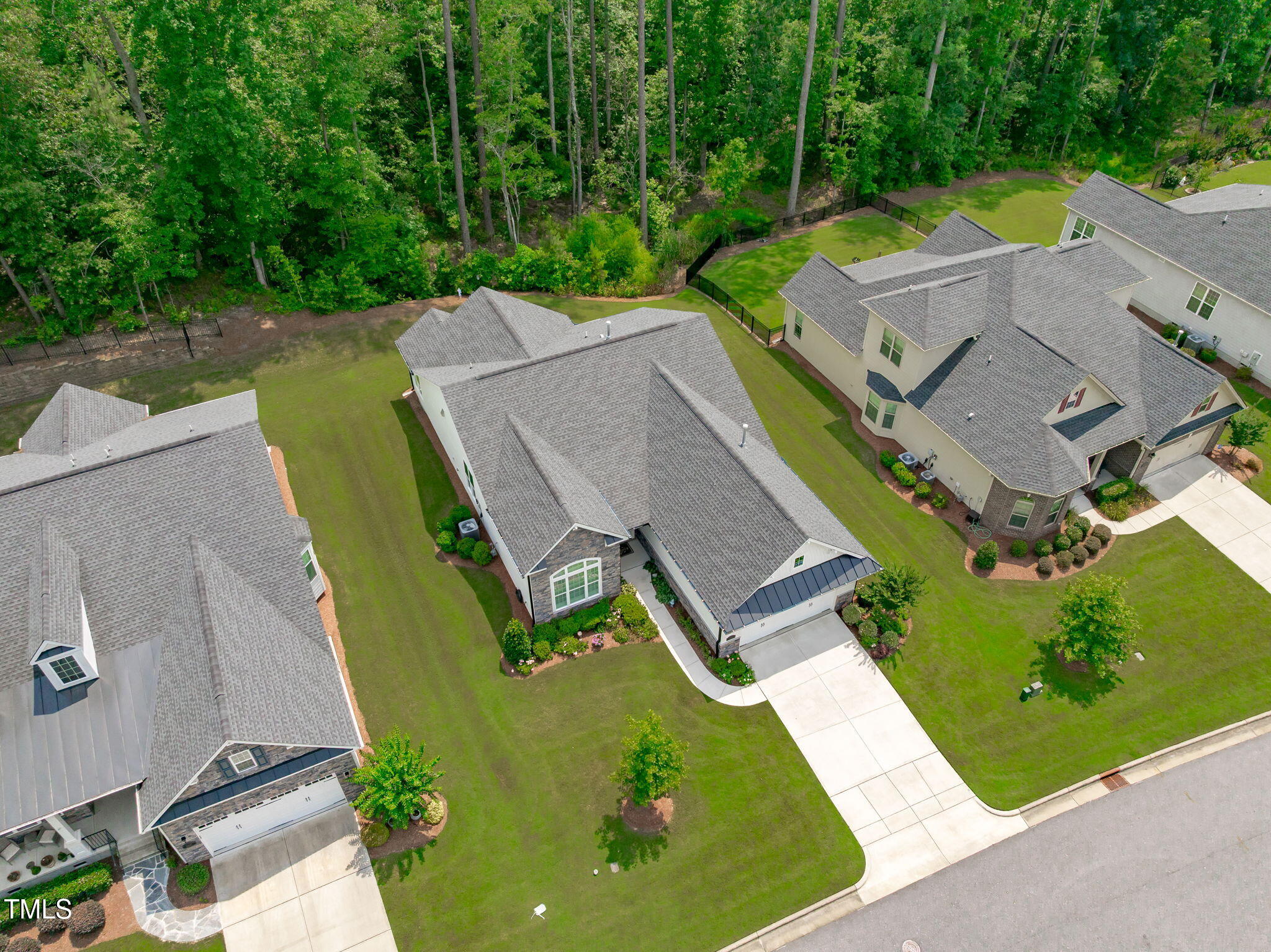 2511 Range Overlook Crossing Property Photo 43