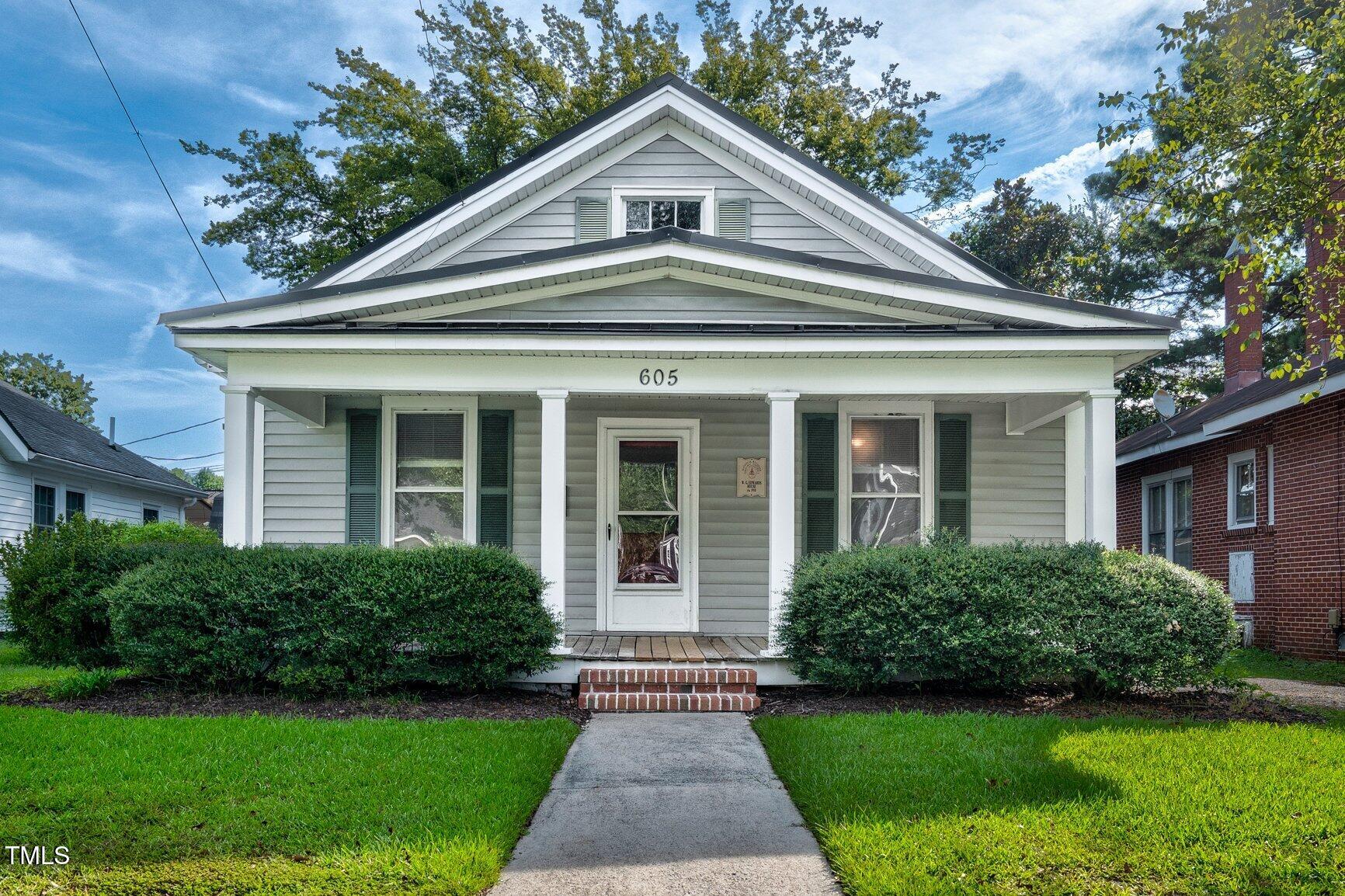 605 Saint David Street Property Photo 2